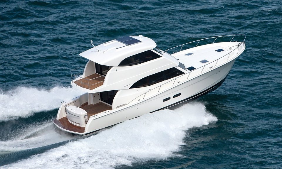 360 VR Virtual Tours of the Maritimo M54 Motoryachts