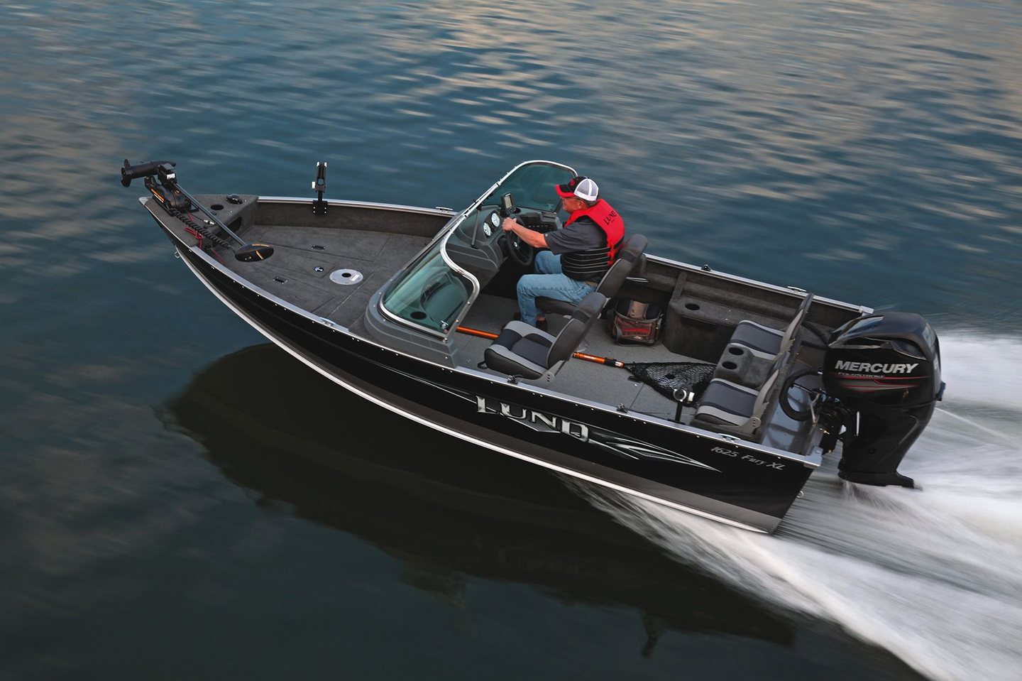 360 VR Virtual Tours of the Lund 1625 Fury XL