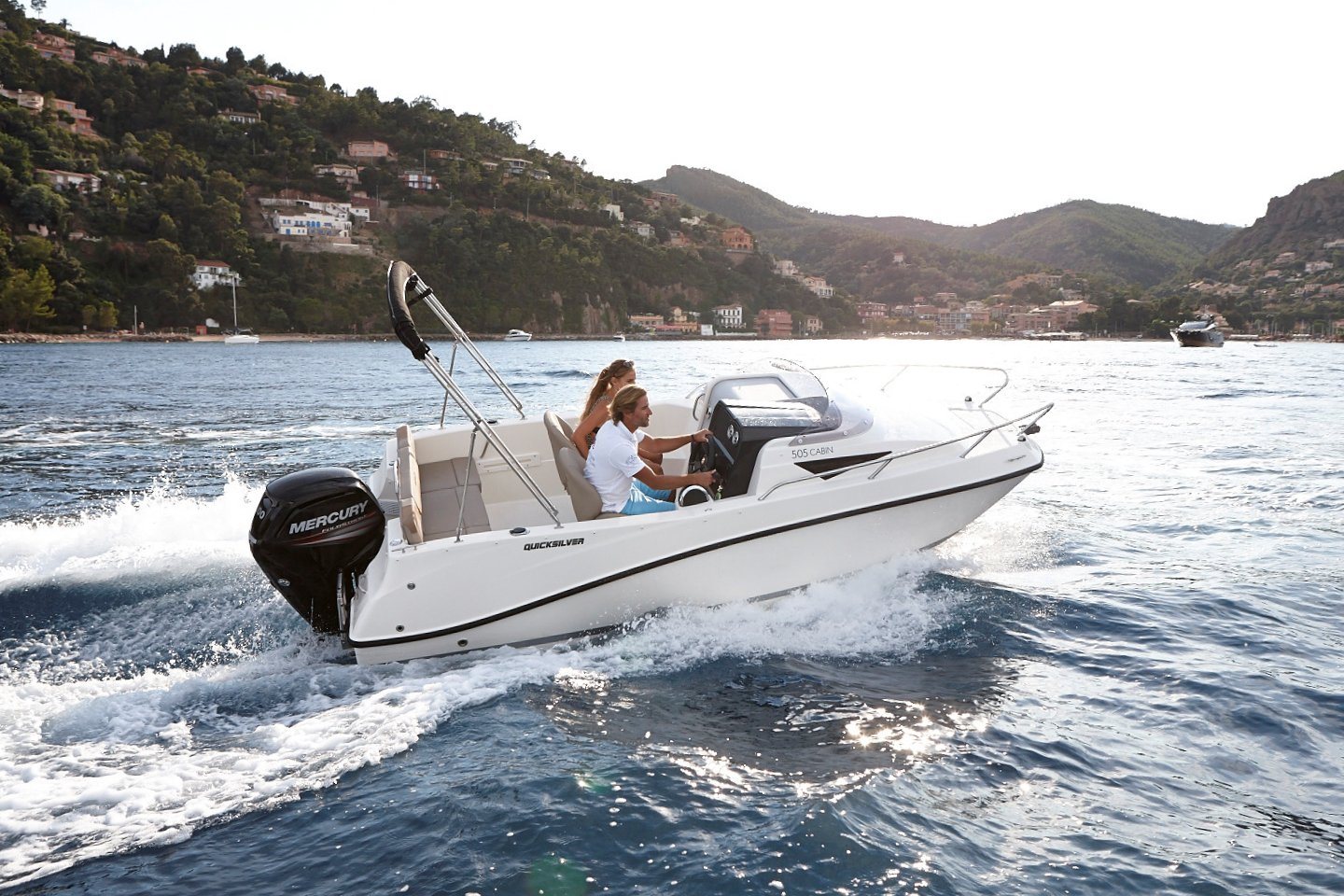 360 VR Virtual Tours of the Quicksilver Activ 505 Cabin