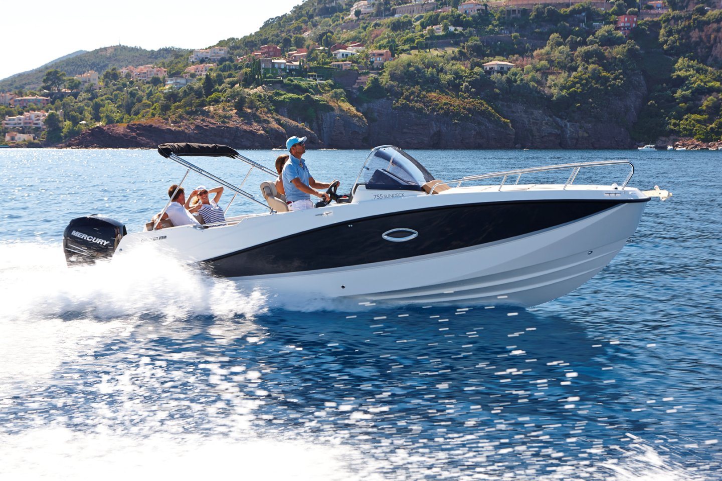360 VR Virtual Tours of the Quicksilver Activ 755 Sundeck