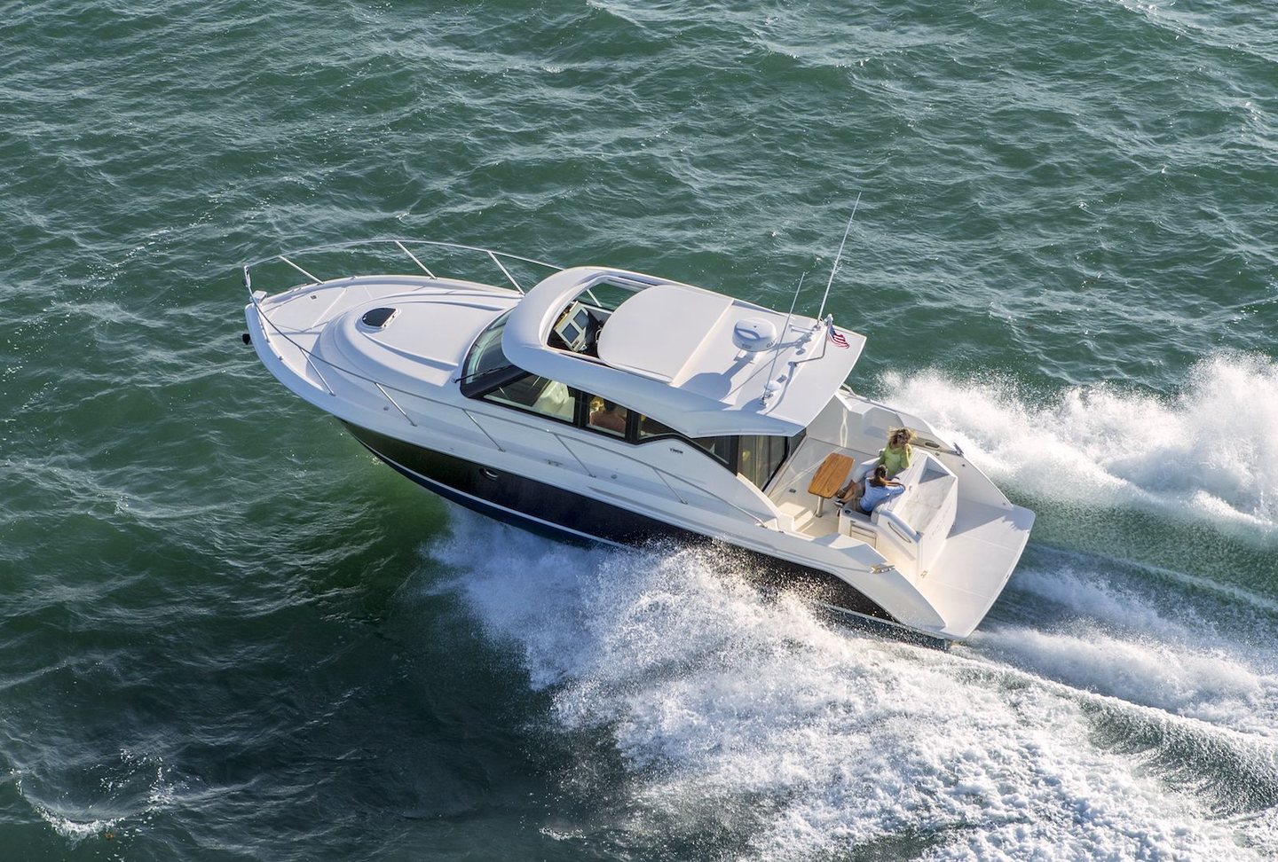 360 VR Virtual Tours of the Tiara 39 Coupe