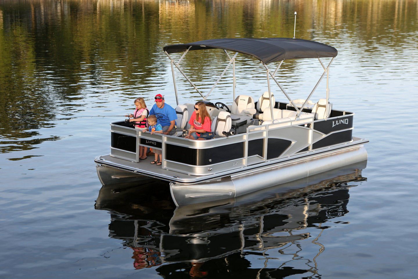 360 VR Virtual Tours of the Lund LX200 4 Point Fish