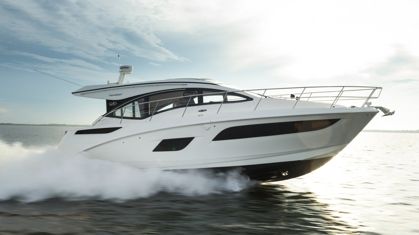 360 VR Virtual Tours of the Sea Ray Sundancer 400