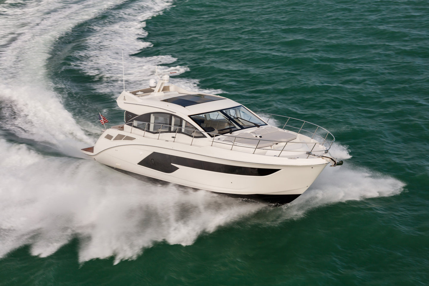 360 VR Virtual Tours of the Sea Ray Sundancer 520