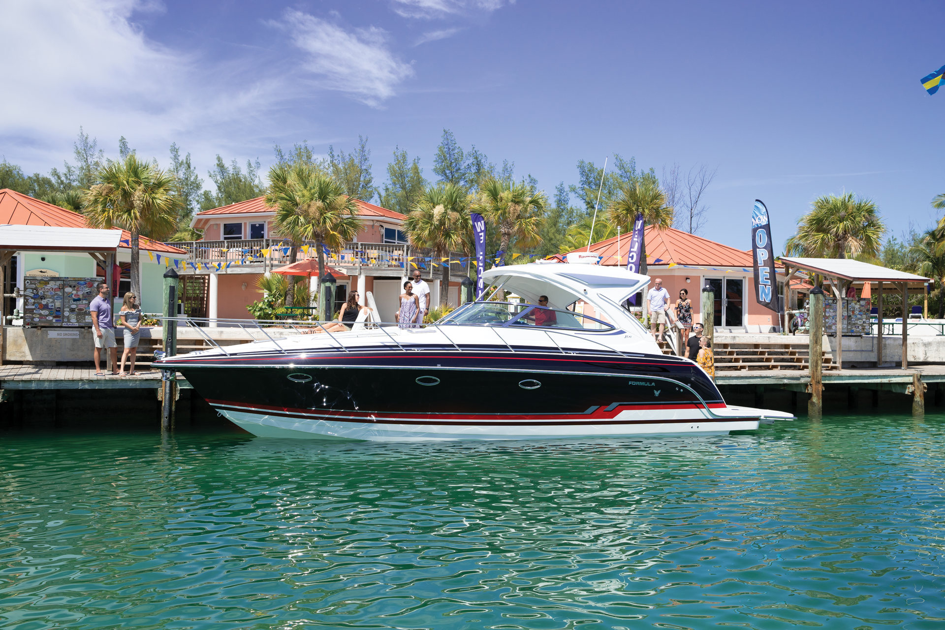 360 VR Virtual Tours of the Formula 37 Performance Cruiser