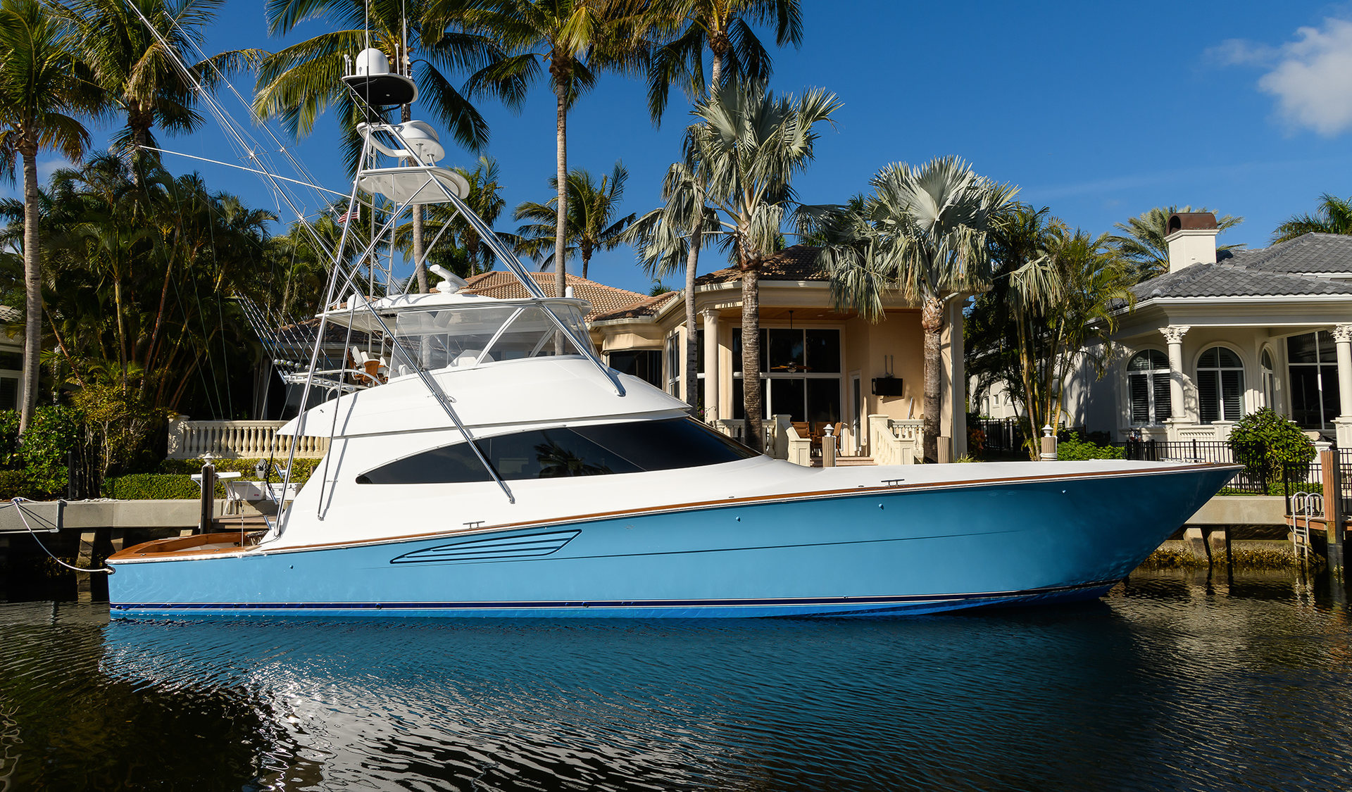 360 VR Virtual Tours of the Viking 68 Convertible