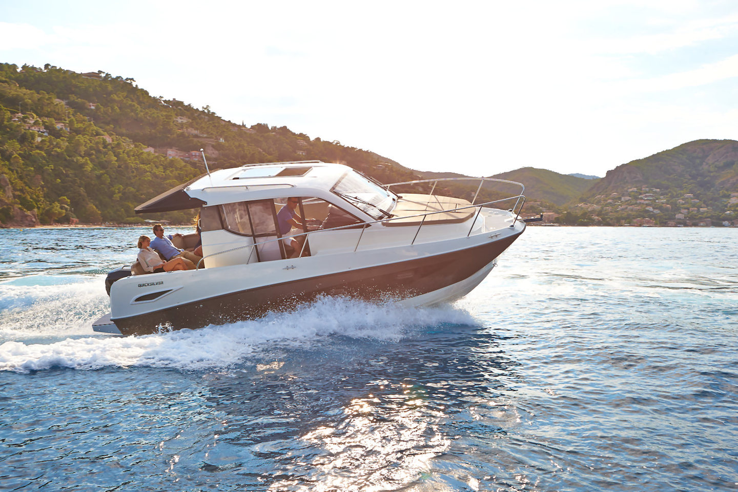 360 VR Virtual Tours of the Quicksilver Activ 905 Weekend