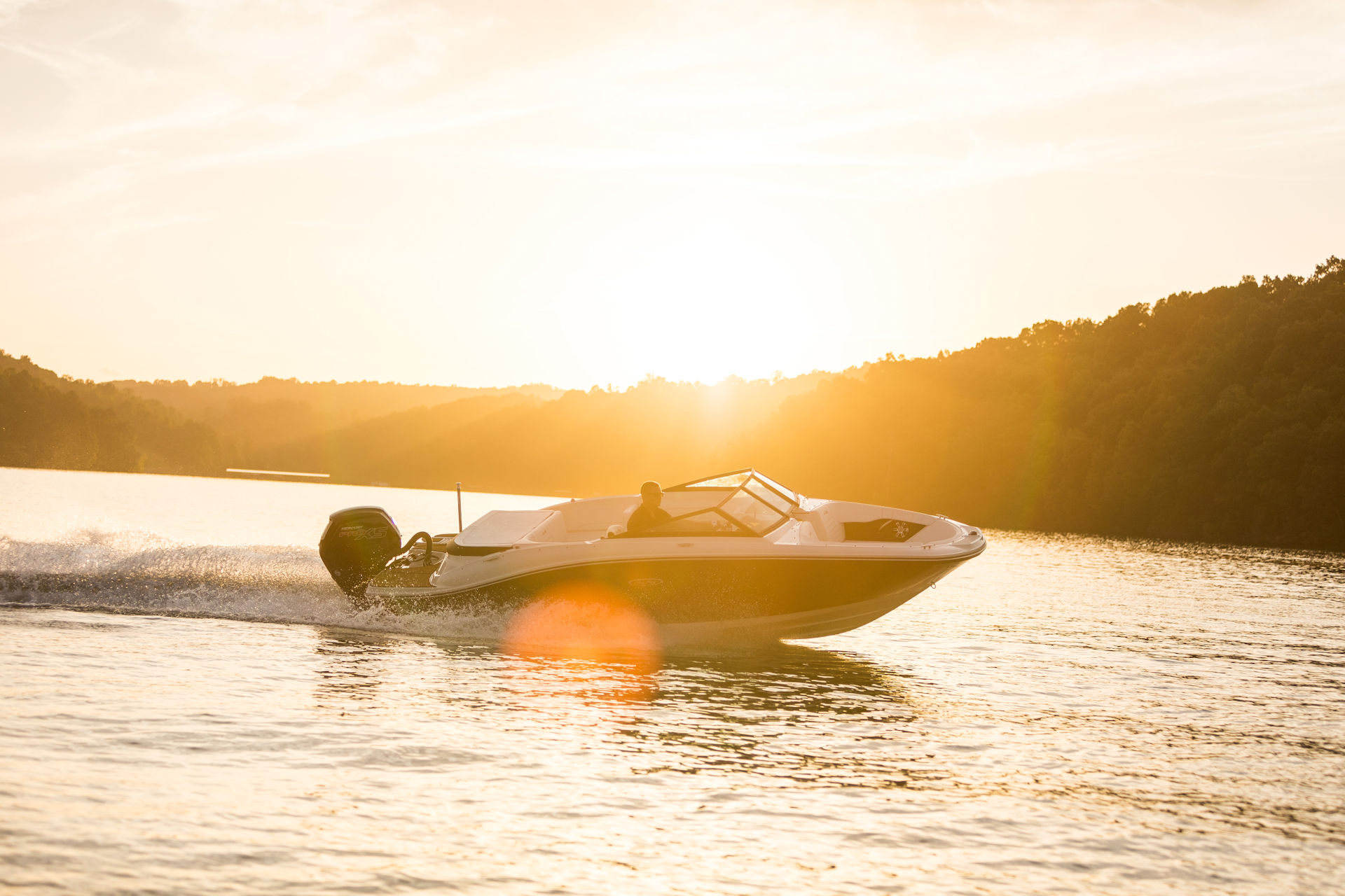 360 VR Virtual Tours of the Sea Ray SPX 190 Outboard