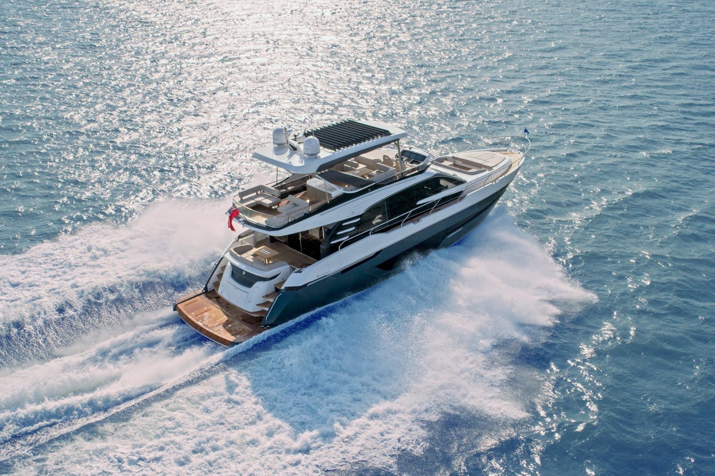 360 VR Virtual Tours of the Fairline Squadron 68