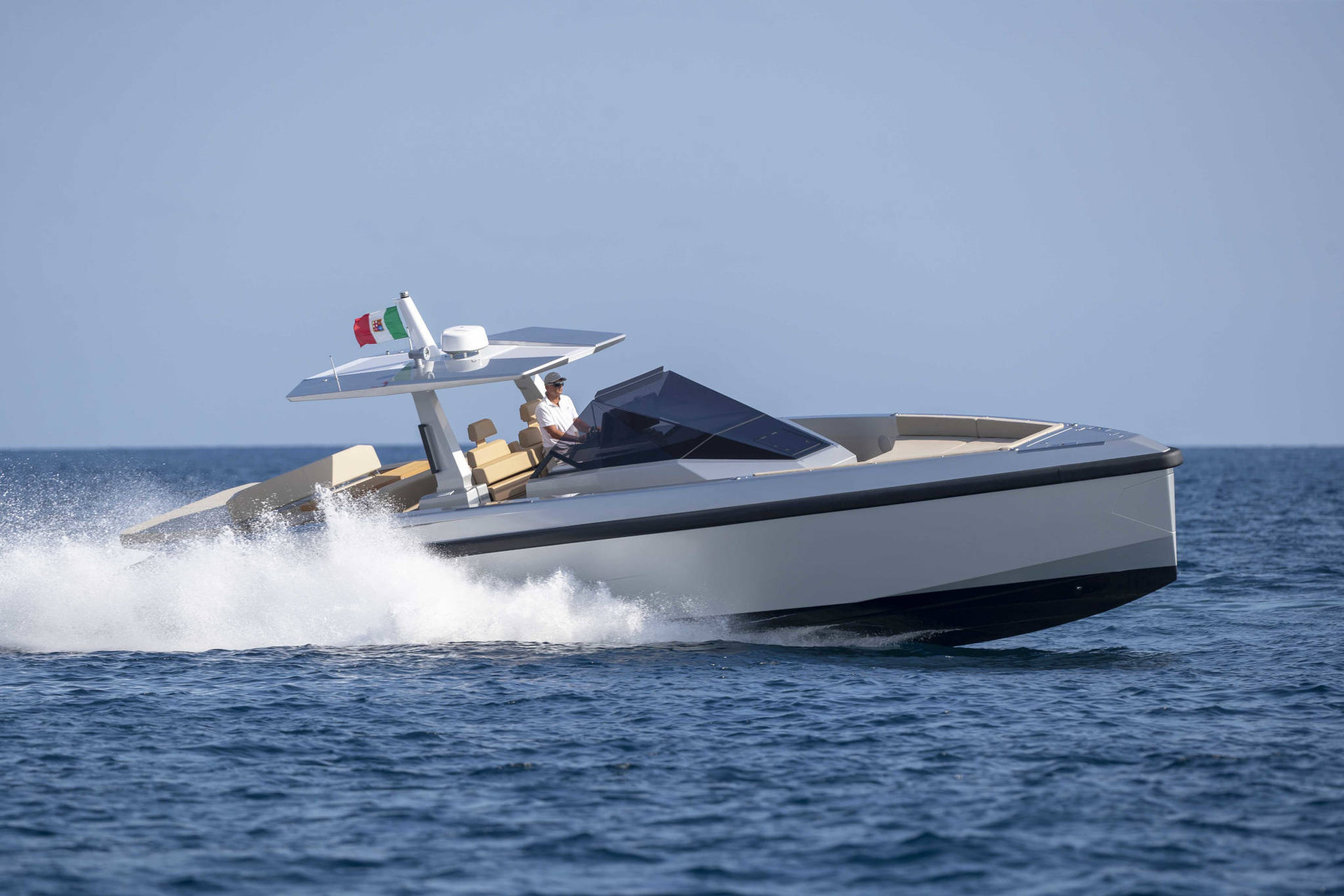 360 VR Virtual Tours of the wallytender48 by Wally