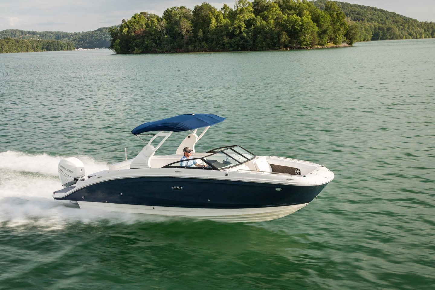 360 VR Virtual Tours of the Sea Ray SDX 270 Outboard