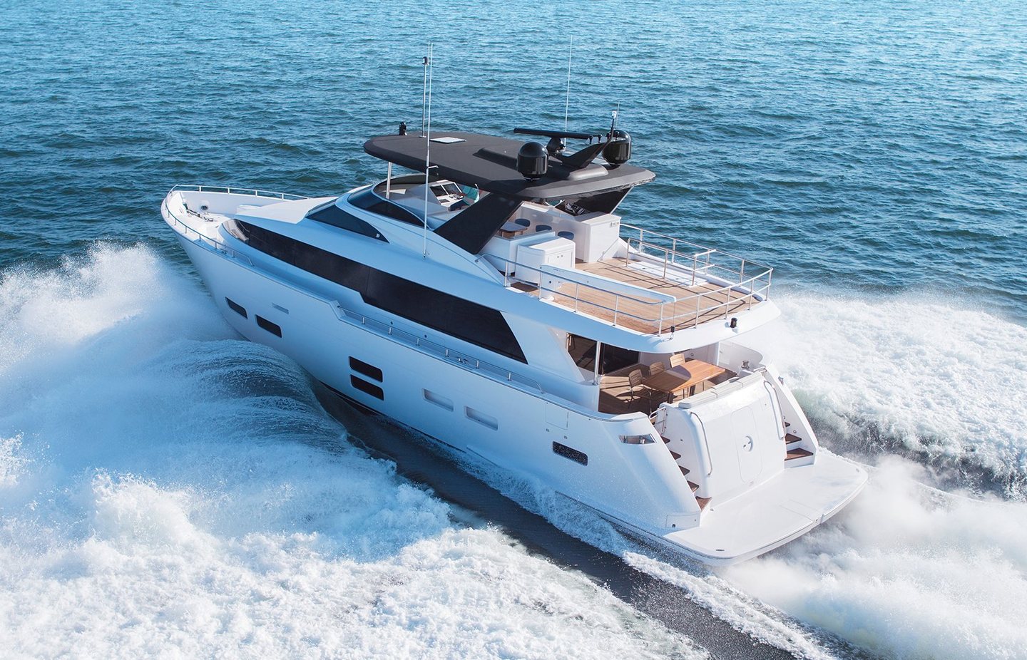 360 VR Virtual Tours of the Hatteras M75 Panacera