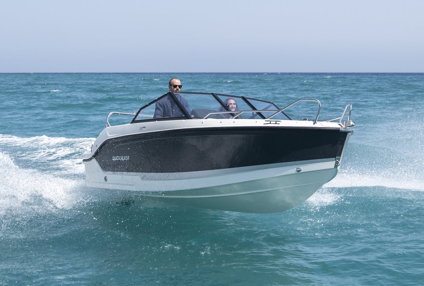 360 VR Virtual Tours of the Quicksilver Activ 555 Bowrider