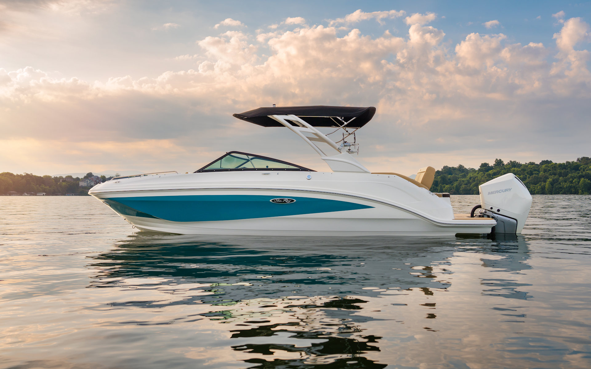 360 VR Virtual Tours of the Sea Ray SDX 250 Outboard