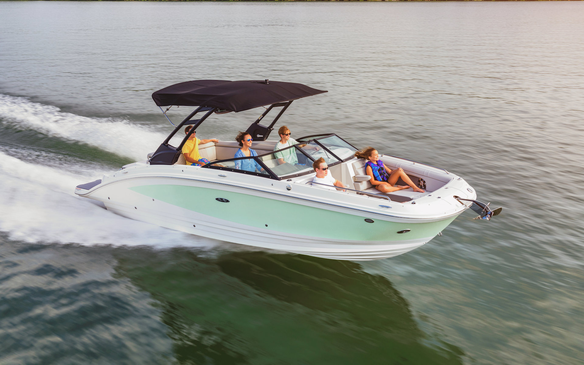 360 VR Virtual Tours of the Sea Ray SDX 270