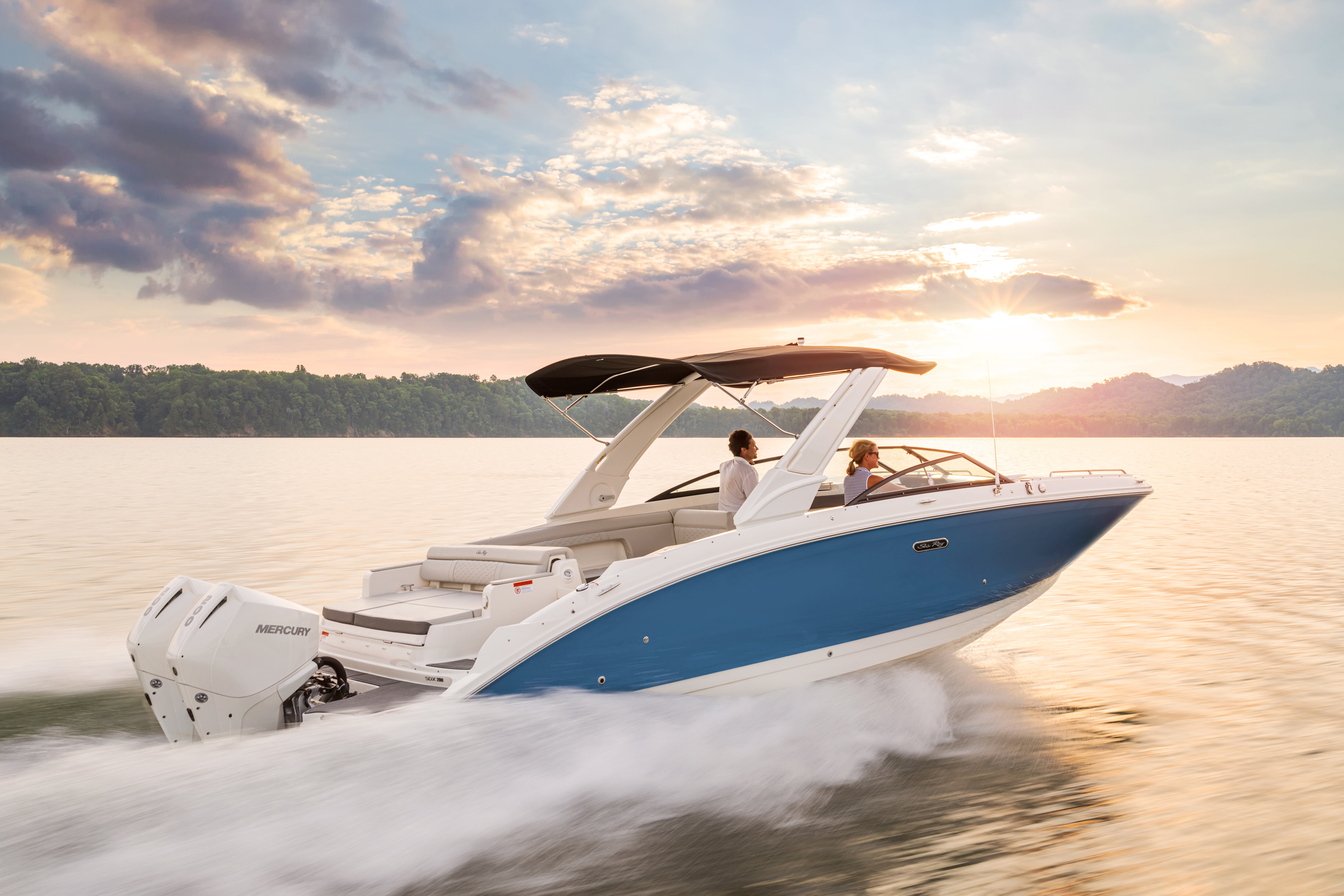 360 VR Virtual Tours of the Sea Ray SDX 290 Outboard