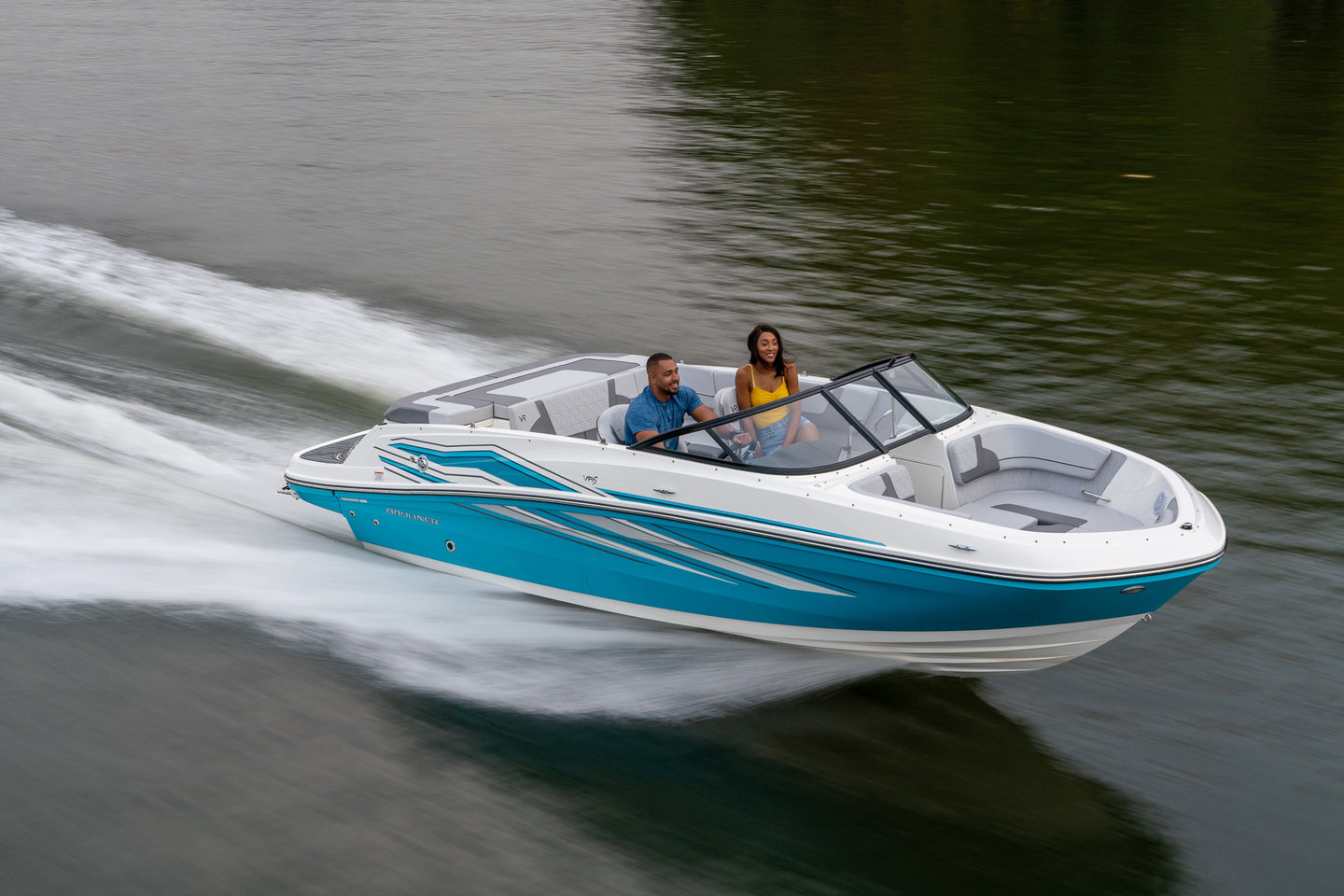 360 VR Virtual Tours of the Bayliner VR5 Bowrider