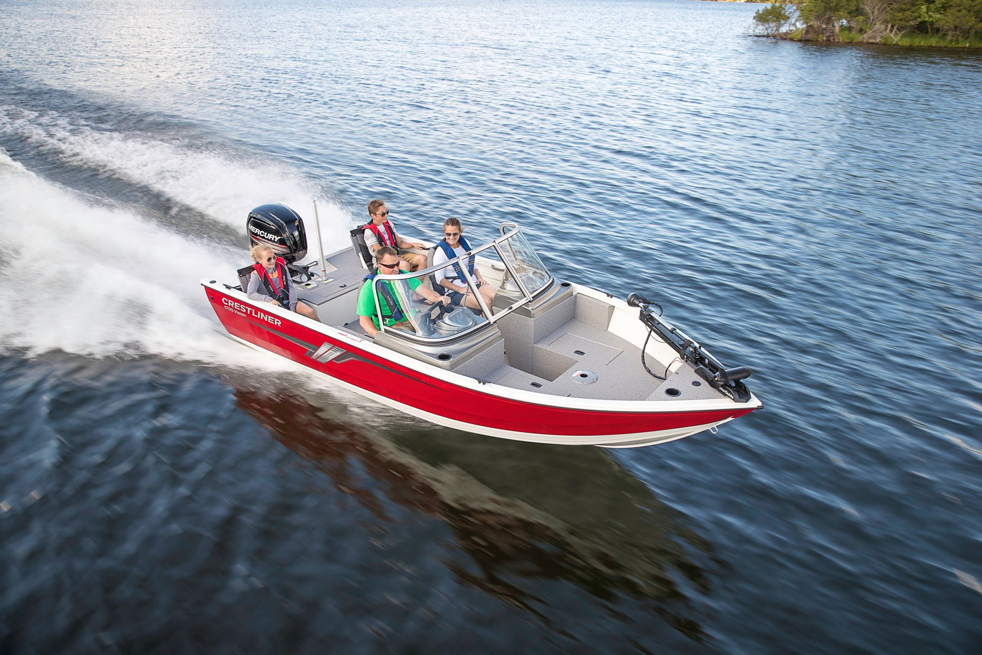 360 VR Virtual Tours of the Crestliner 1700 Vision