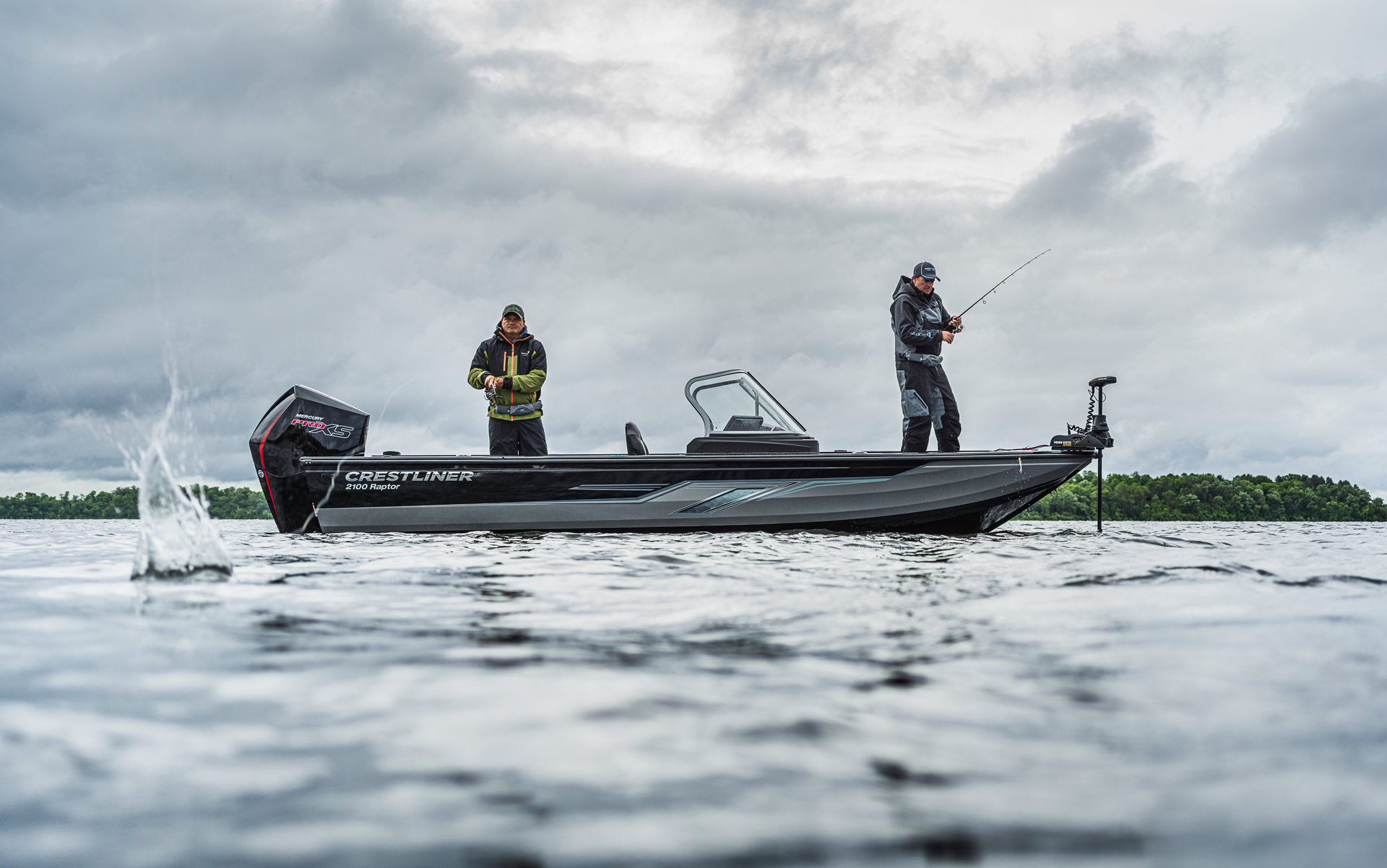 360 VR Virtual Tours of the Crestliner 2100 Raptor