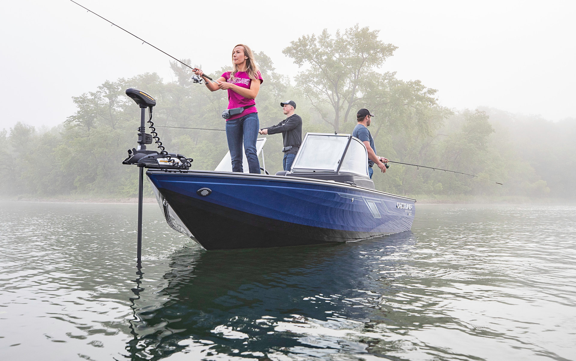 360 VR Virtual Tours of the Crestliner 1950 Fish Hawk WT