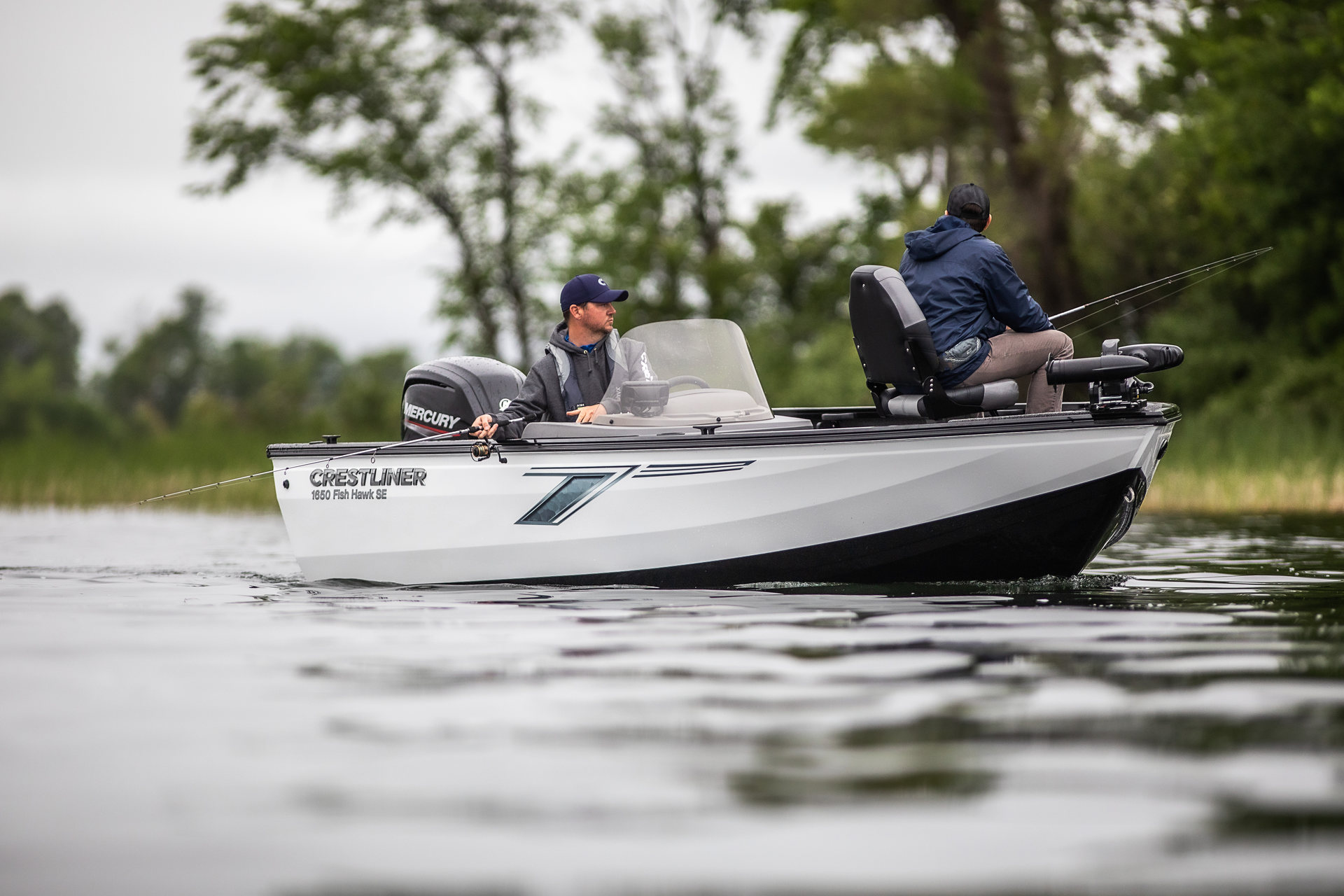 360 VR Virtual Tours of the Crestliner 1650 Fish Hawk SE