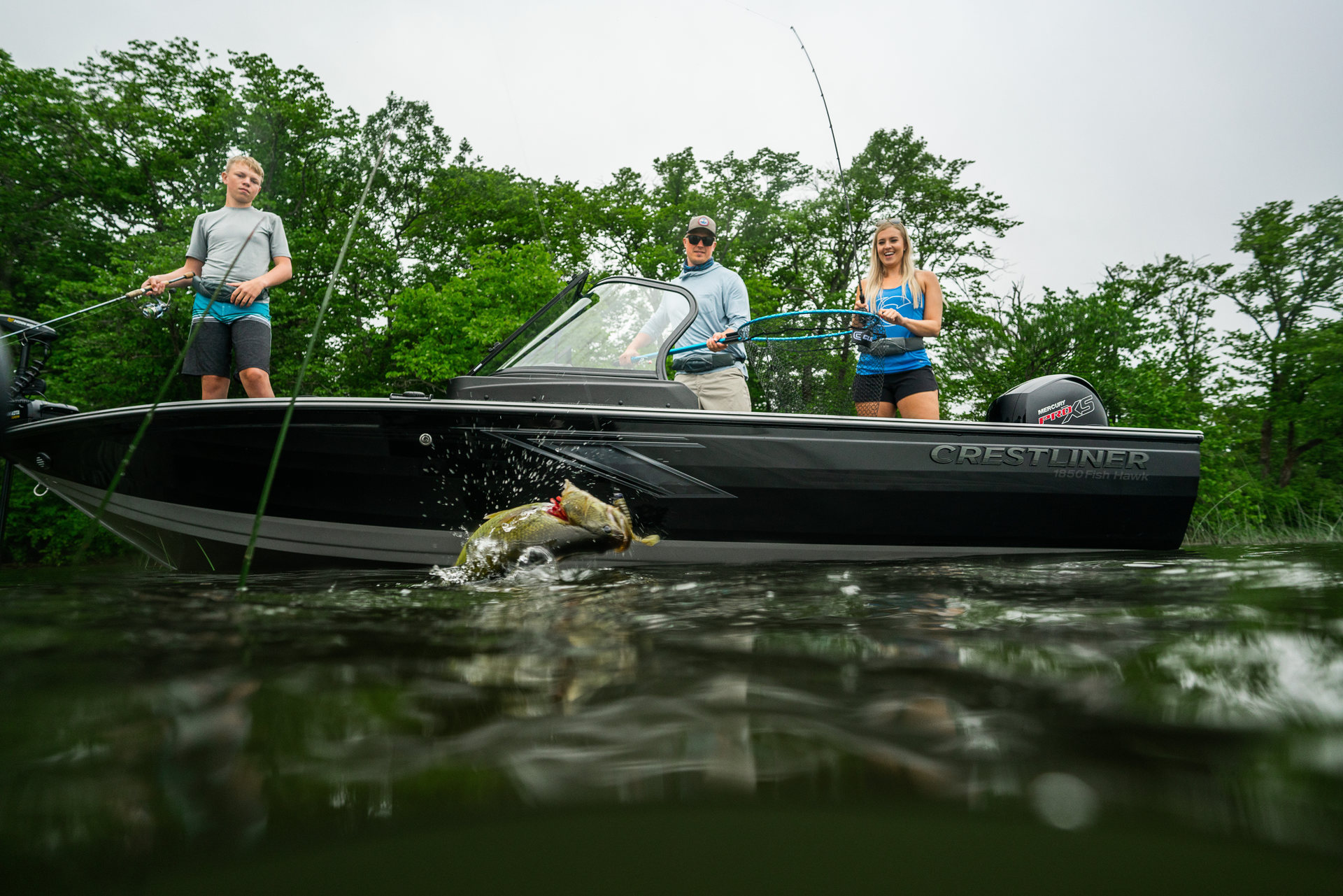 360 VR Virtual Tours of the Crestliner 1850 Fish Hawk