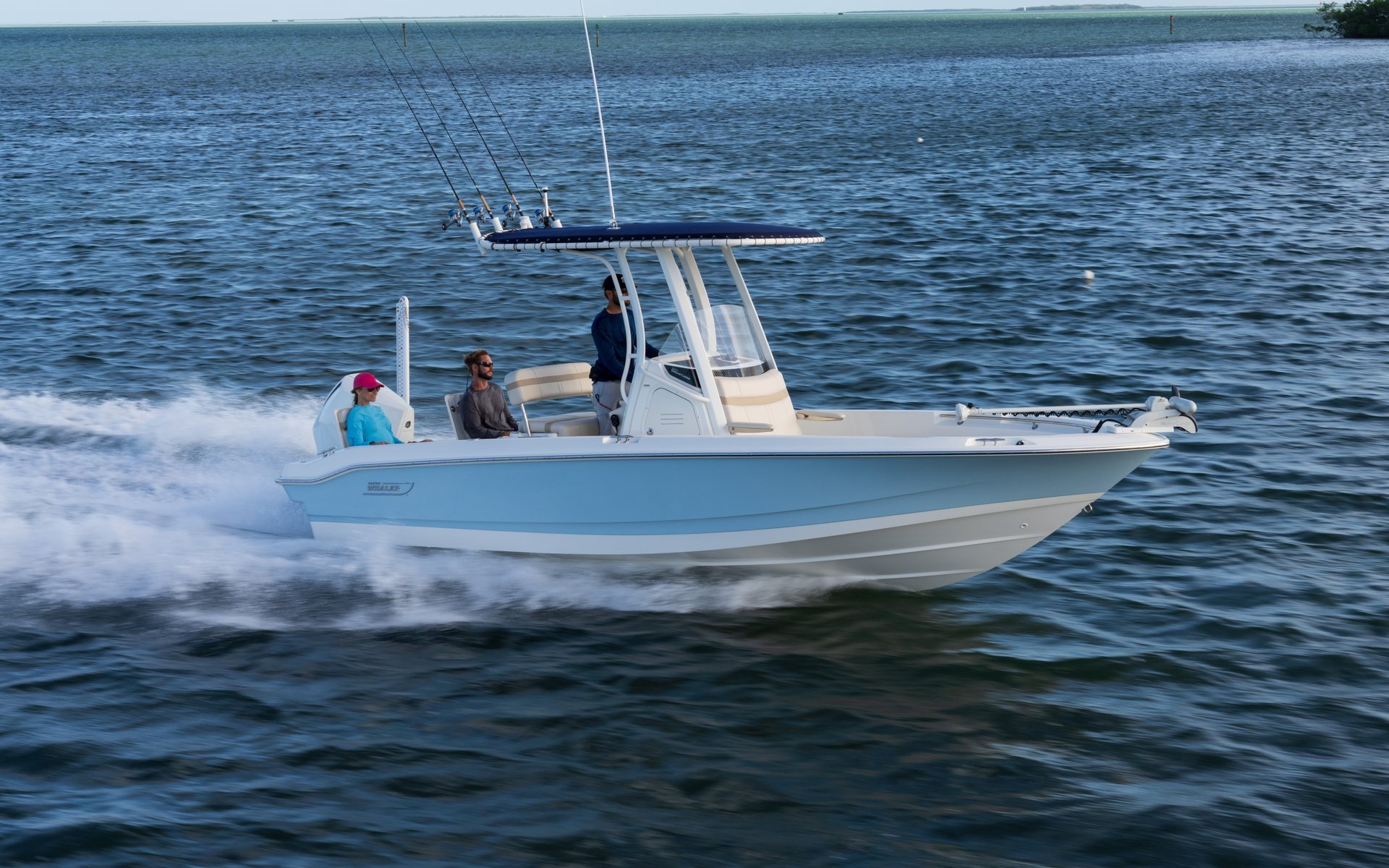 360 VR Virtual Tours of the Boston Whaler 220 Dauntless