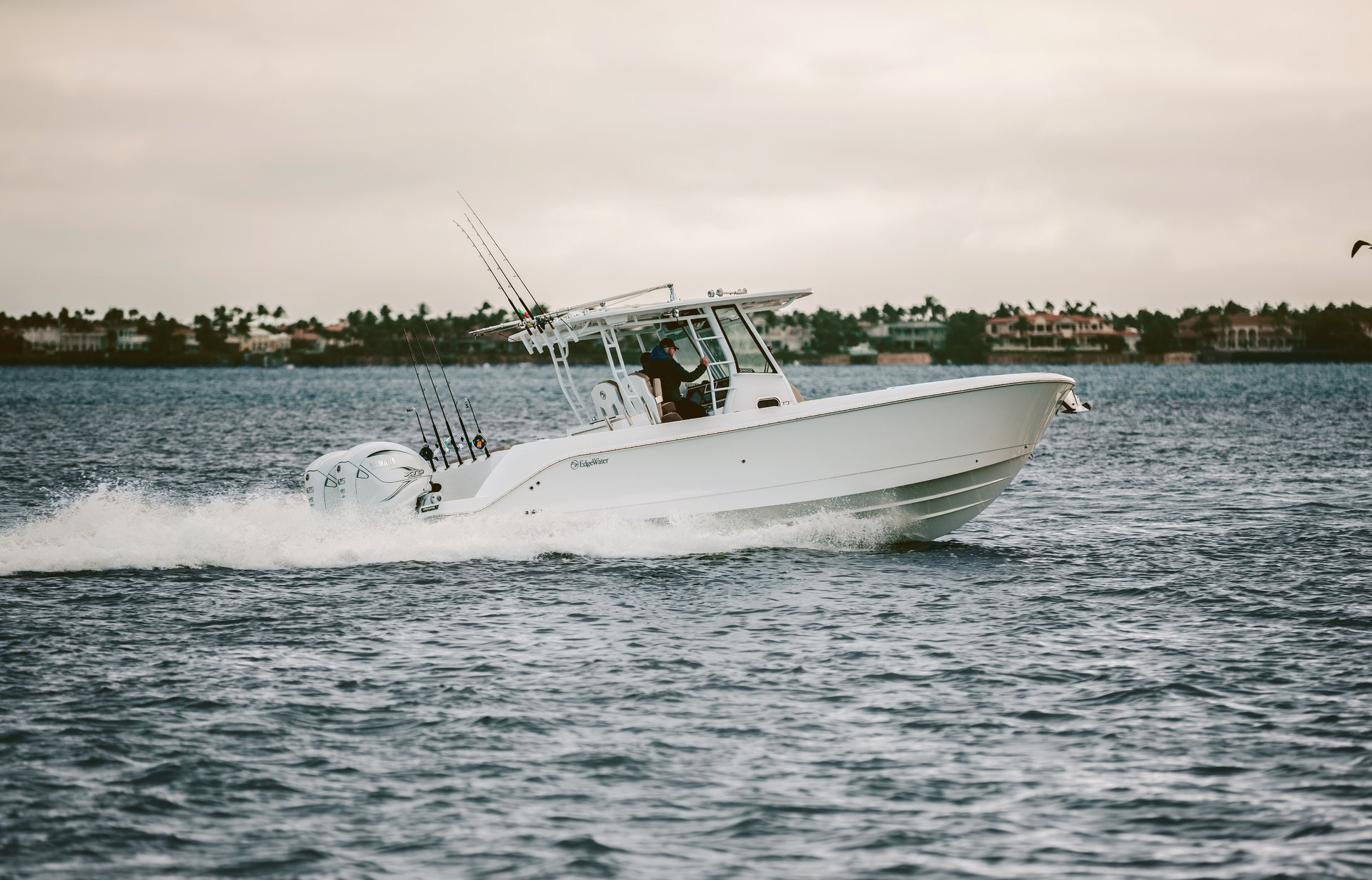 360 VR Virtual Tours of the Edgewater 340CC