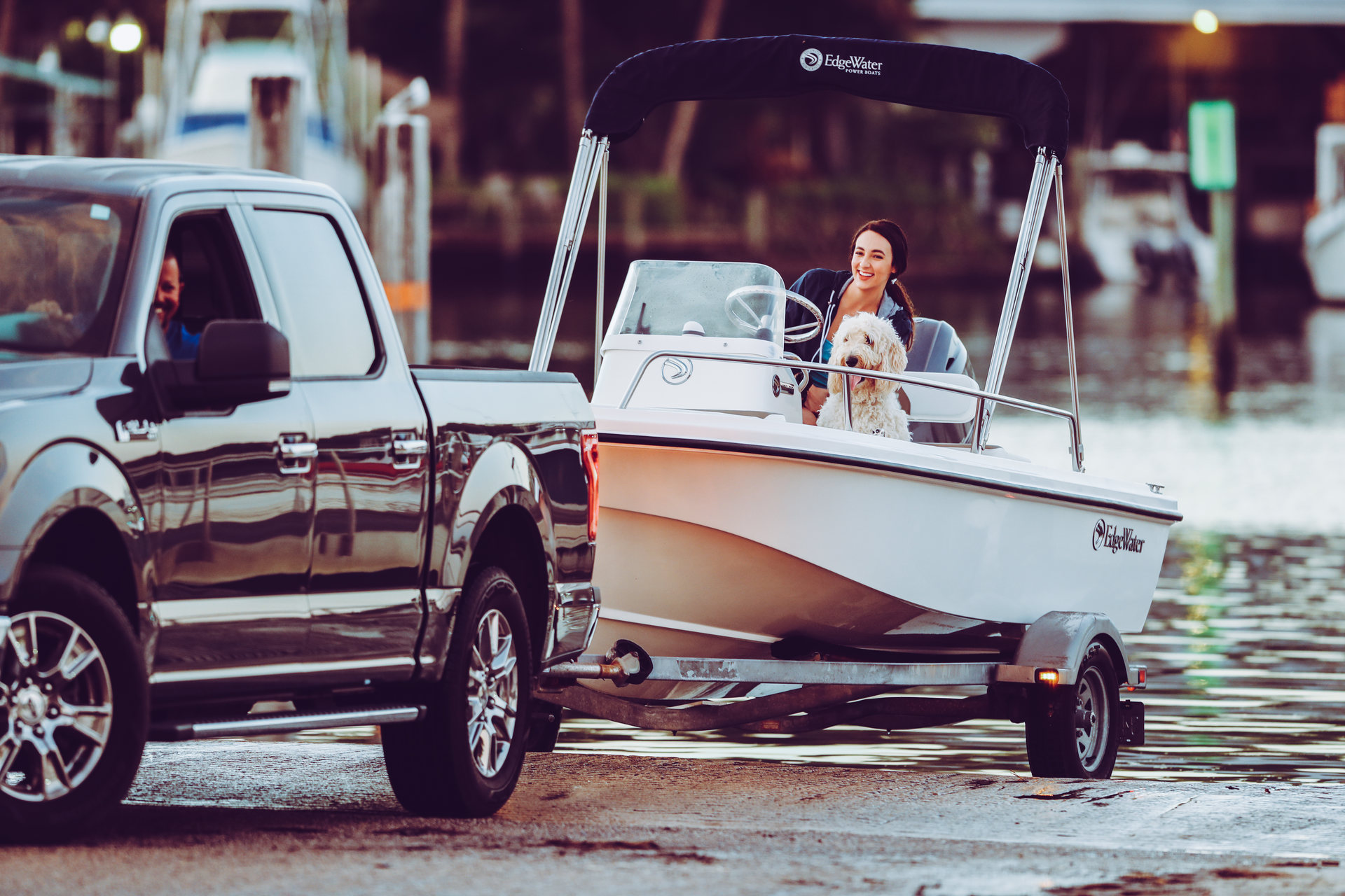 360 VR Virtual Tours of the EdgeWater 158CC