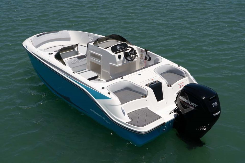 360 VR Virtual Tours of the Bayliner Element M17