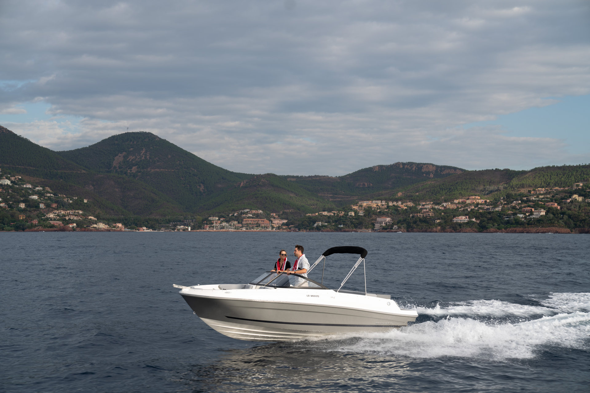 360 VR Virtual Tours of the [VBS-FR] Bayliner VR4 IB