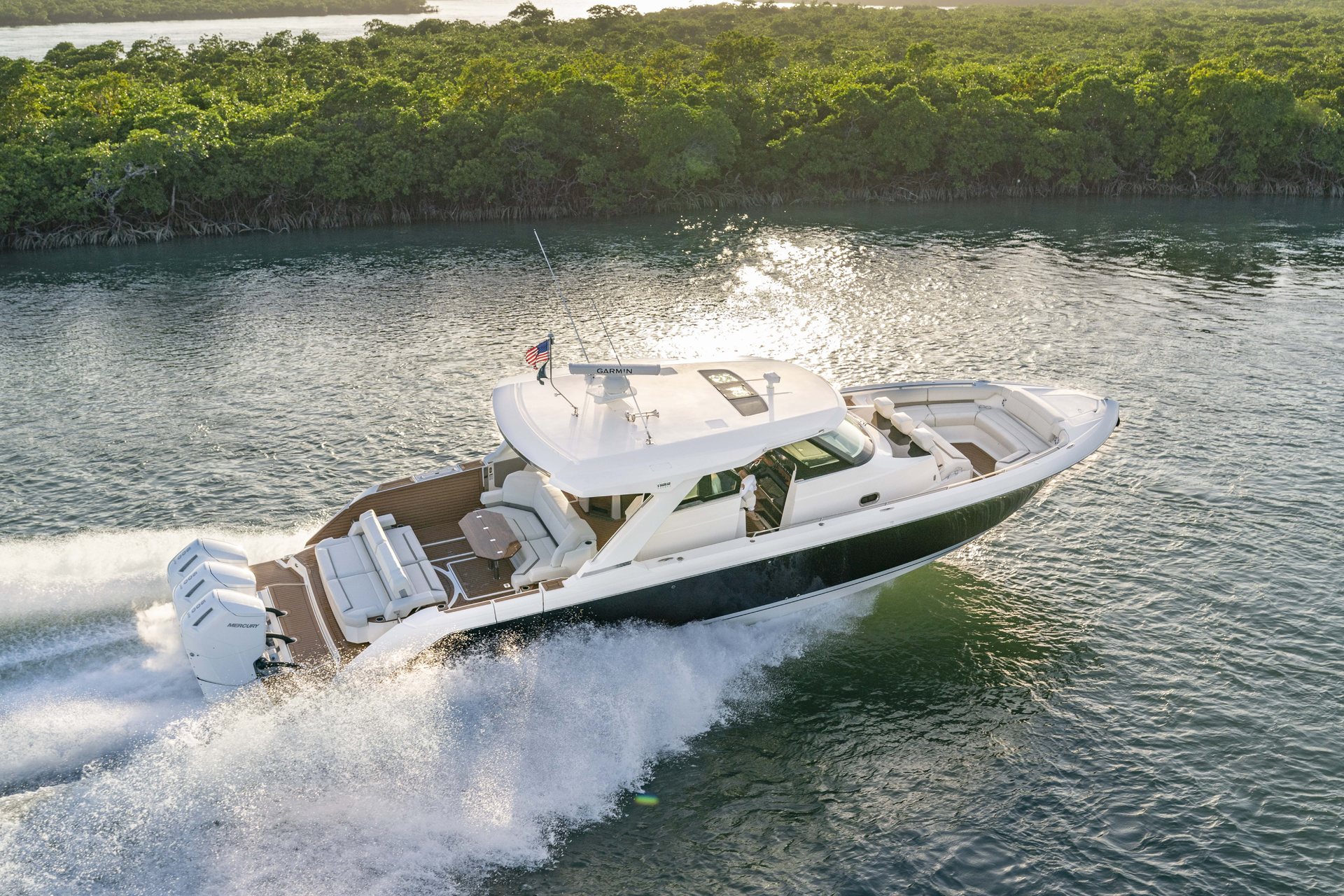 360 VR Virtual Tours of the Tiara 48 LS