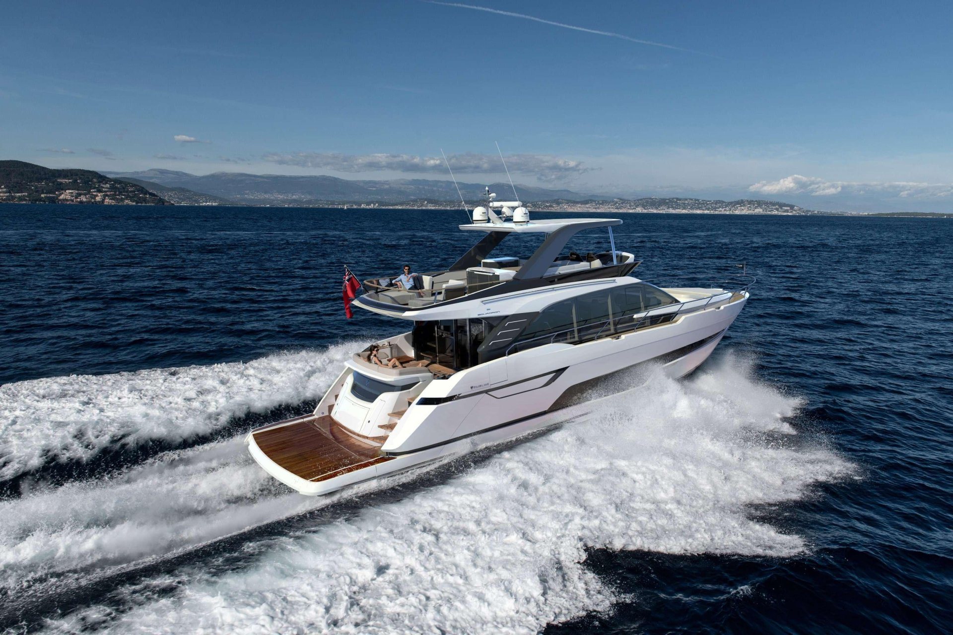 360 VR Virtual Tours of the Fairline Squadron 68