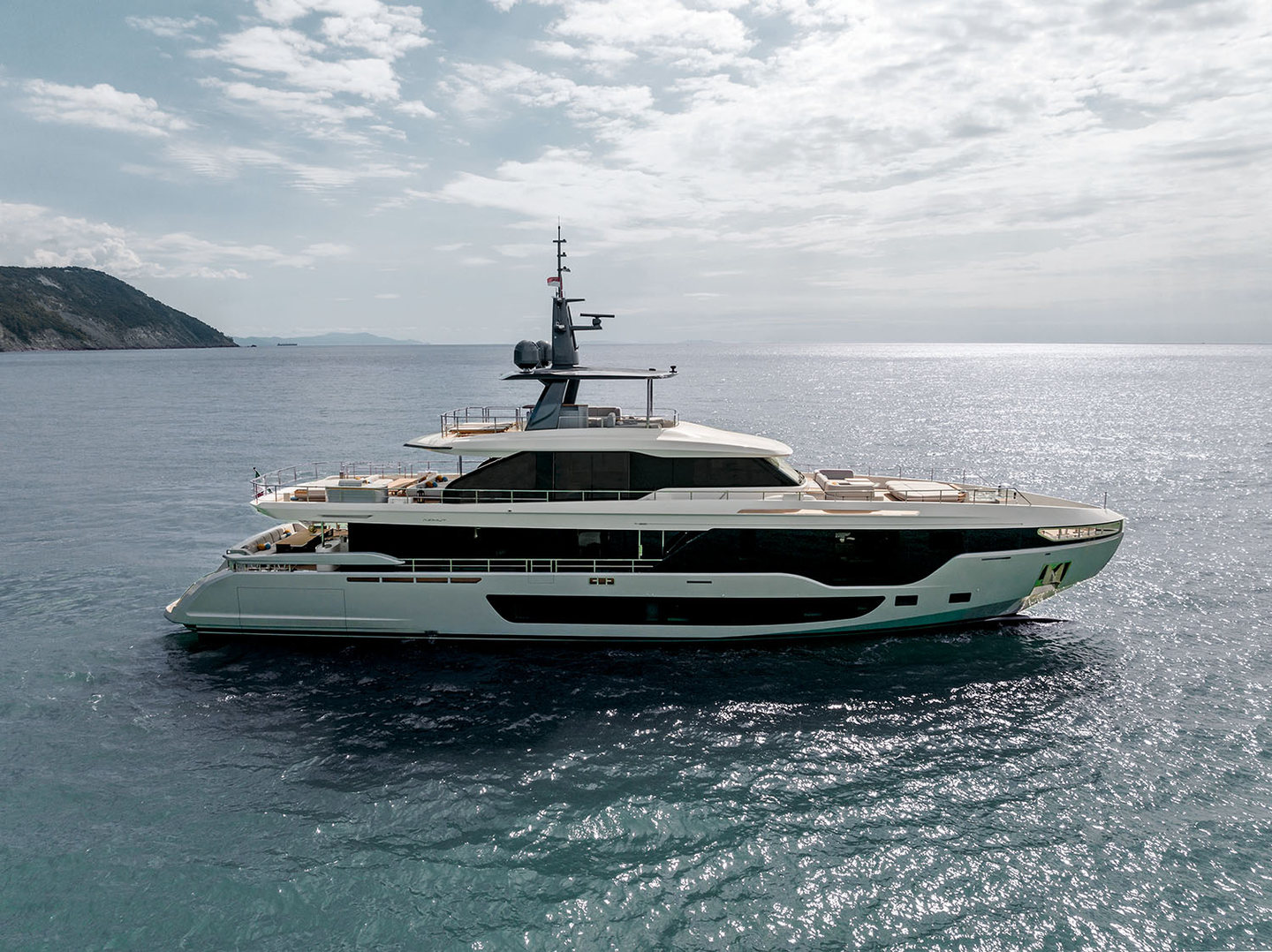 360 VR Virtual Tours of the Azimut Grande 36M