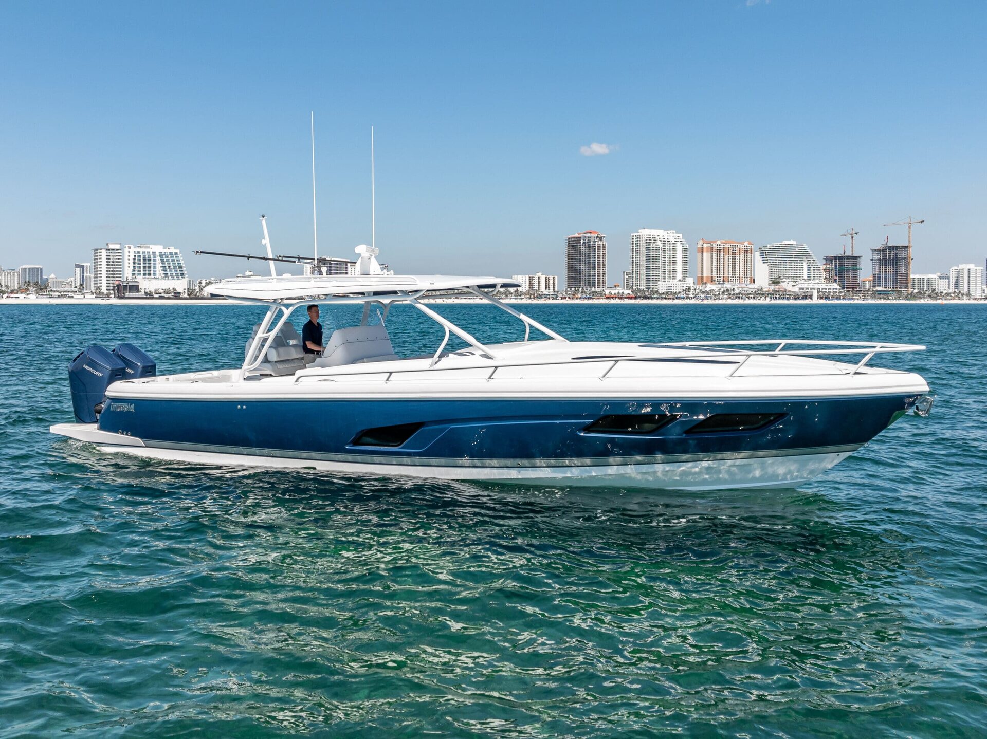 360 VR Virtual Tours of the Intrepid 41 Valor