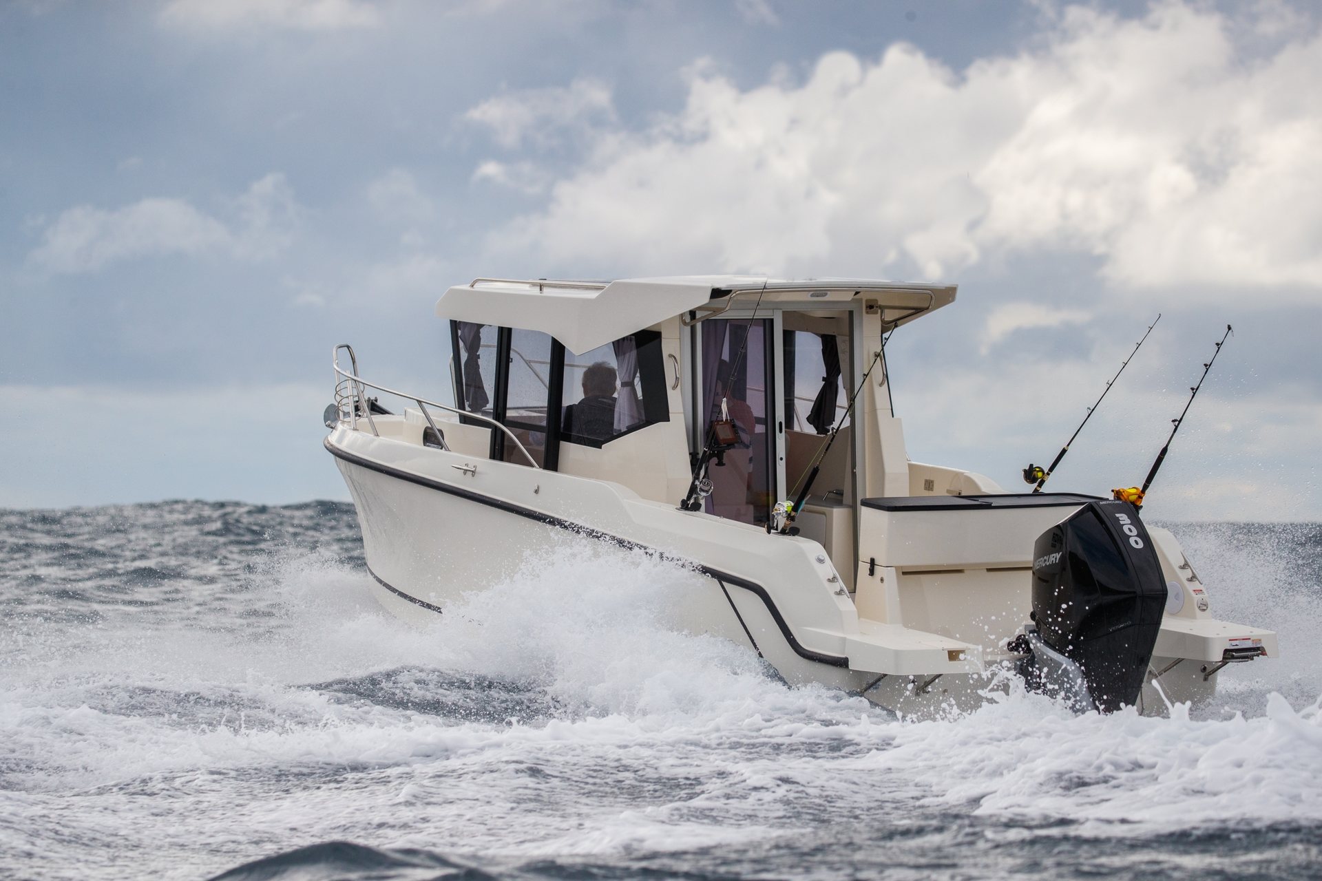 360 VR Virtual Tours of the Bayliner Trophy T25 Pilothouse