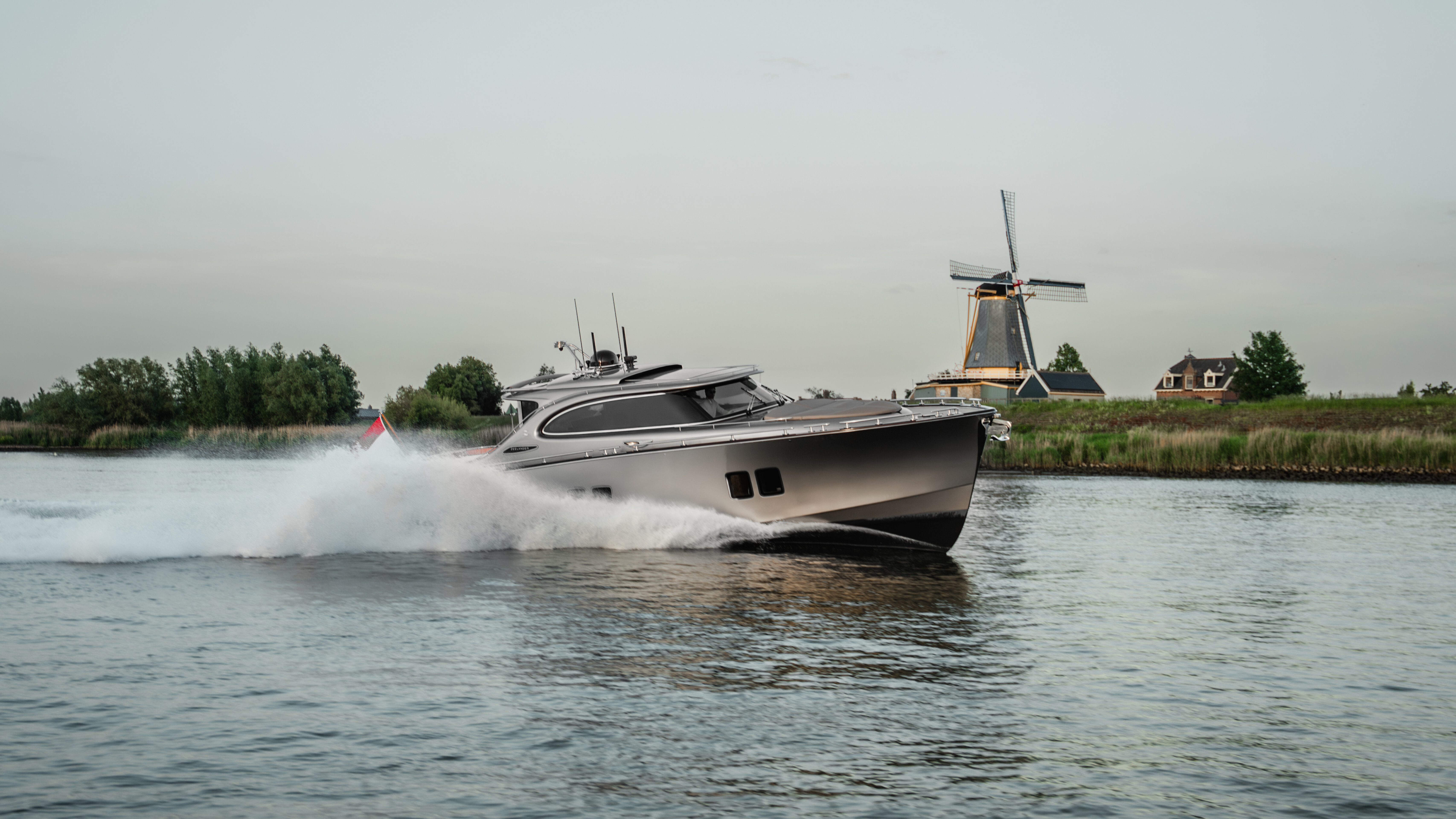 360 VR Virtual Tours of the Zeelander 5 'Maka Kizi'