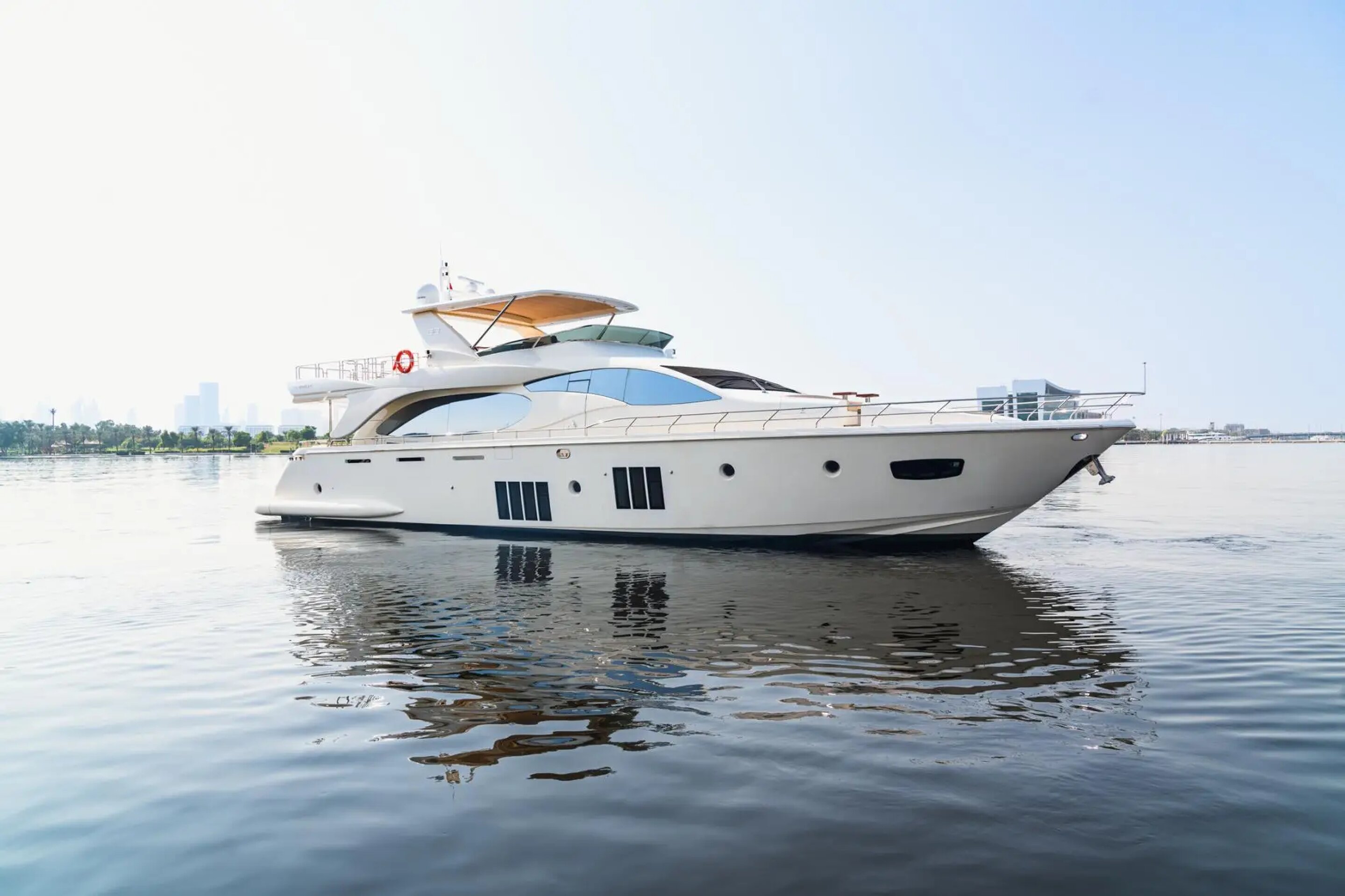 360 VR Virtual Tours of the Azimut 88