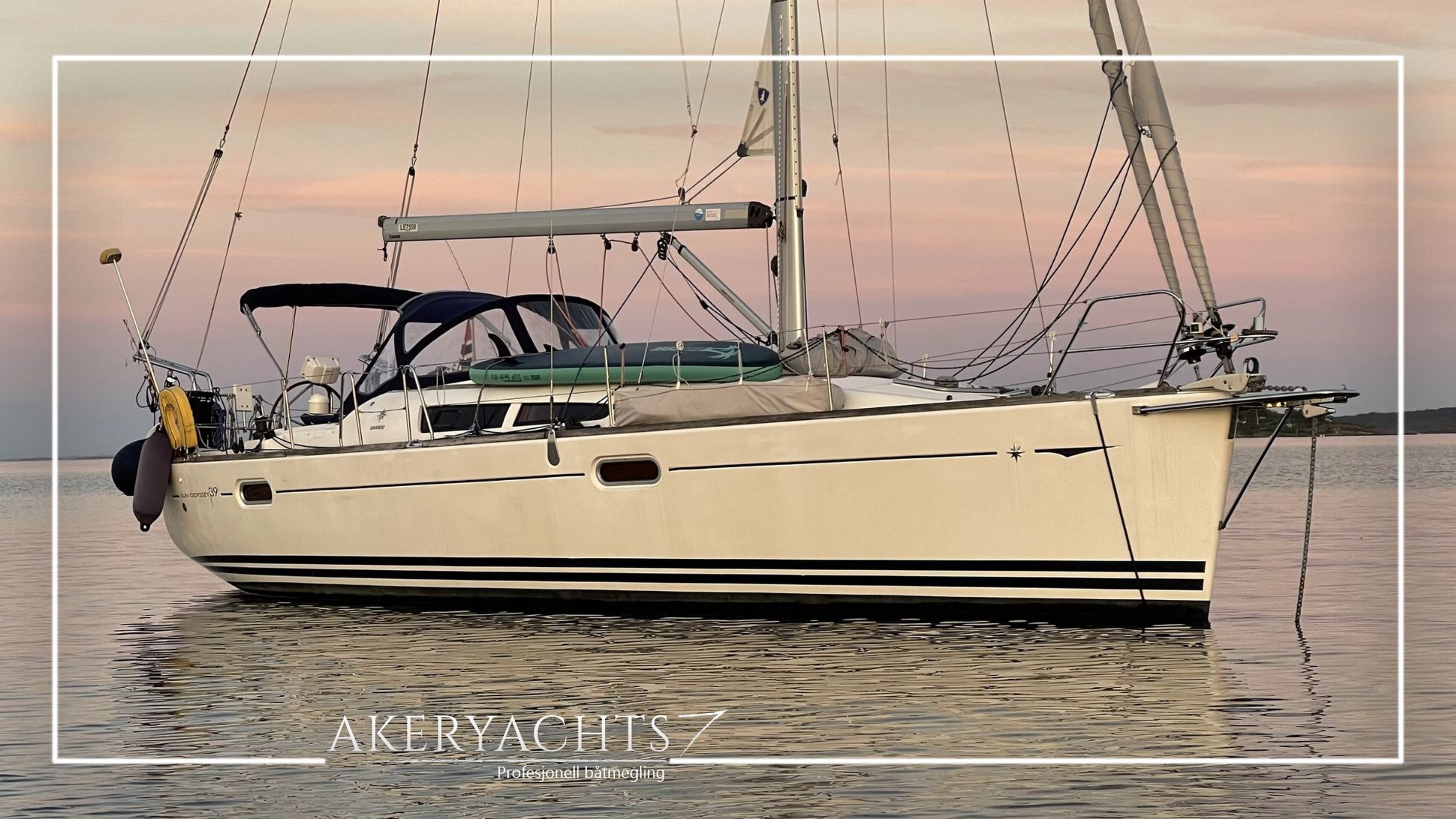 360 VR Virtual Tours of the 25089 - 2009 Jeanneau Sun Odyssey 39i