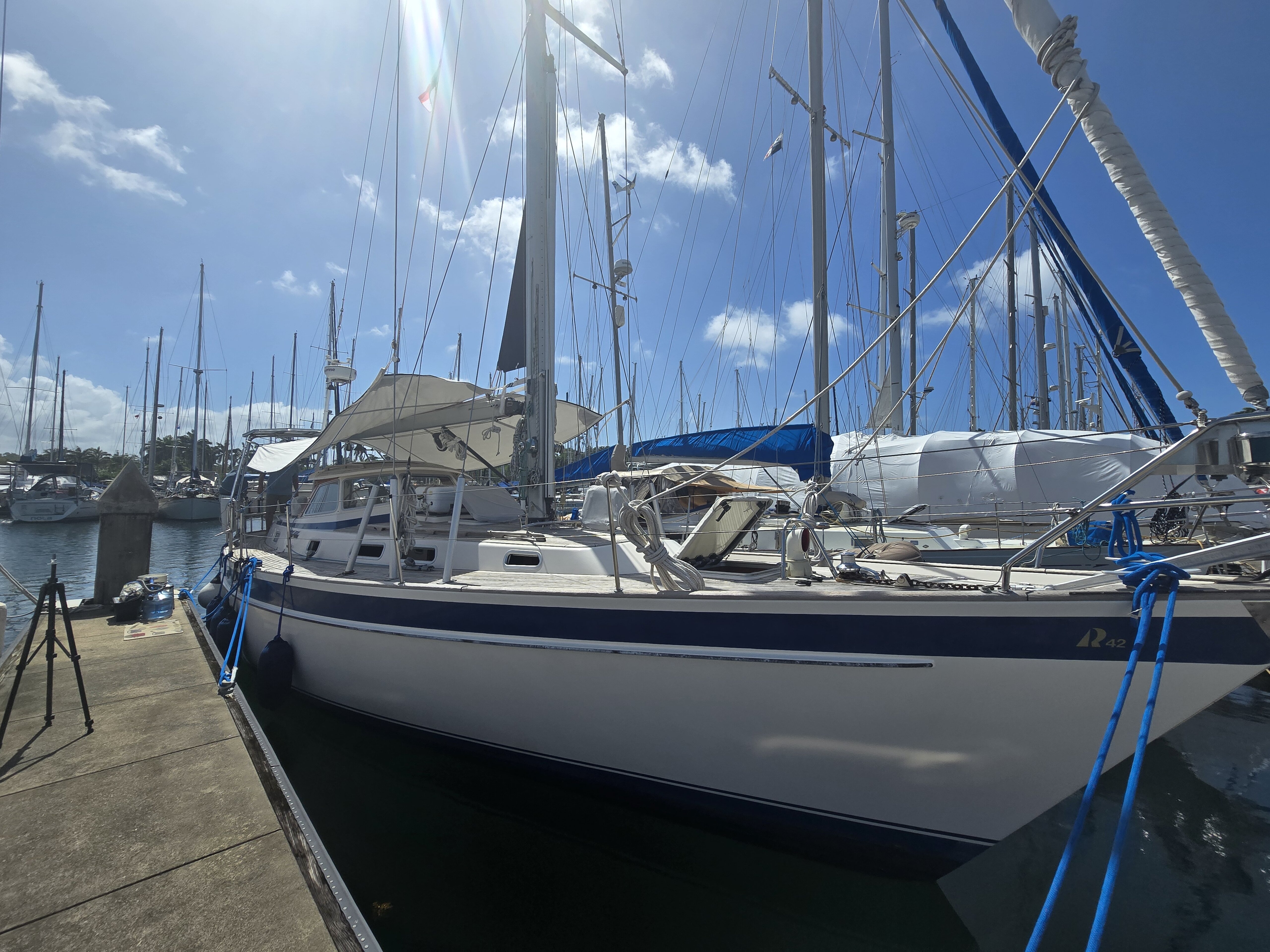 360 VR Virtual Tours of the SV Georgia B/ 2000 Hallberg Rassy 42F MK II