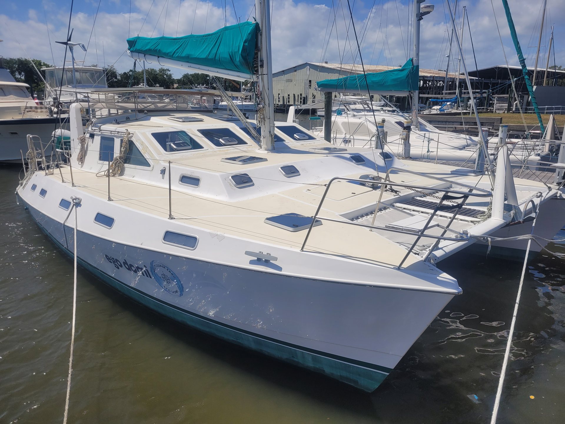 360 VR Virtual Tours of the 2003 Royal Cape 42 