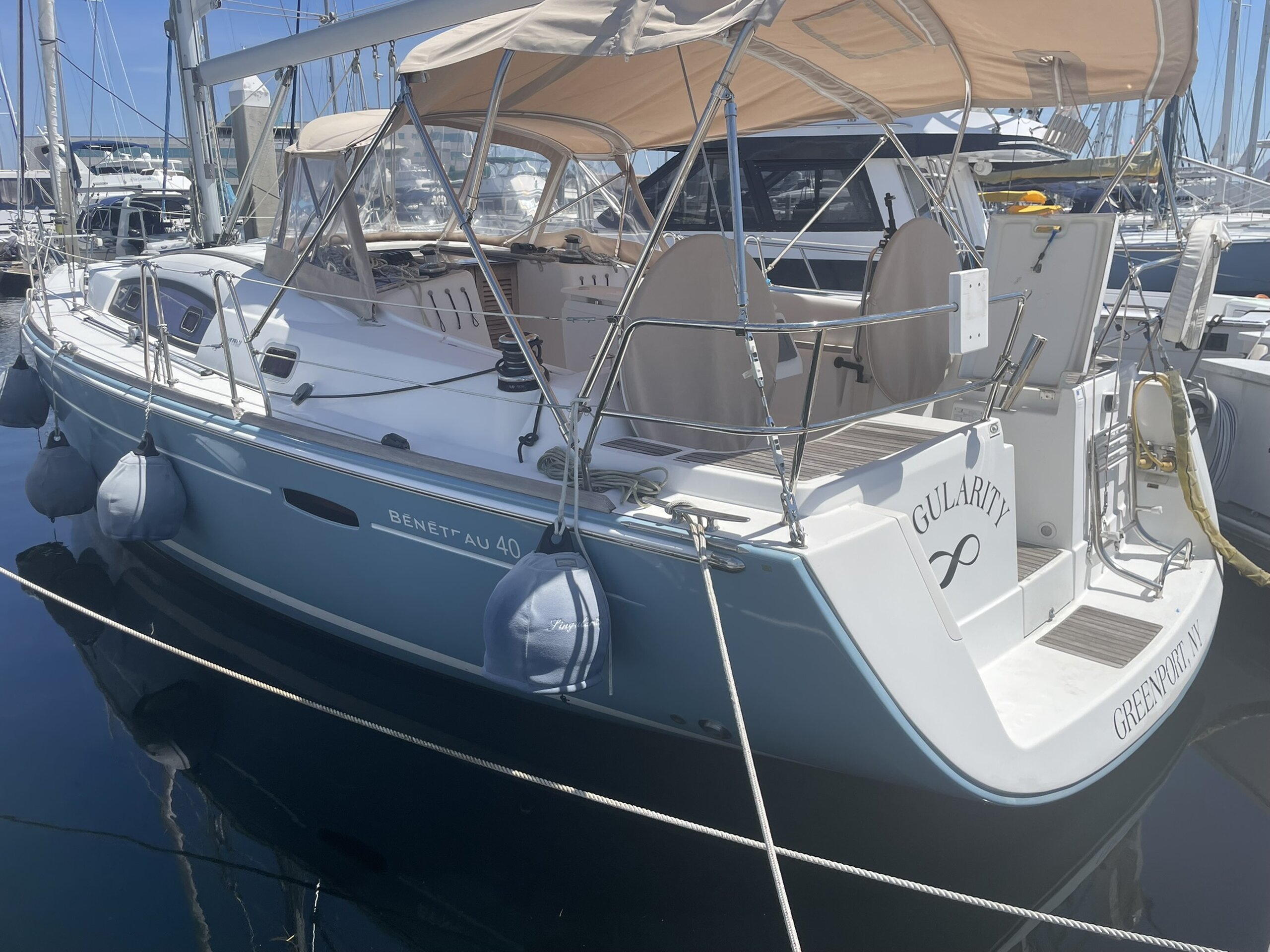 360 VR Virtual Tours of the Beneteau Oceanis 40