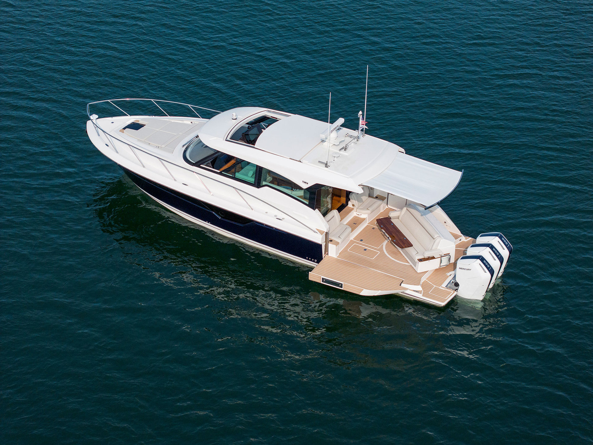 360 VR Virtual Tours of the Tiara 48 LE
