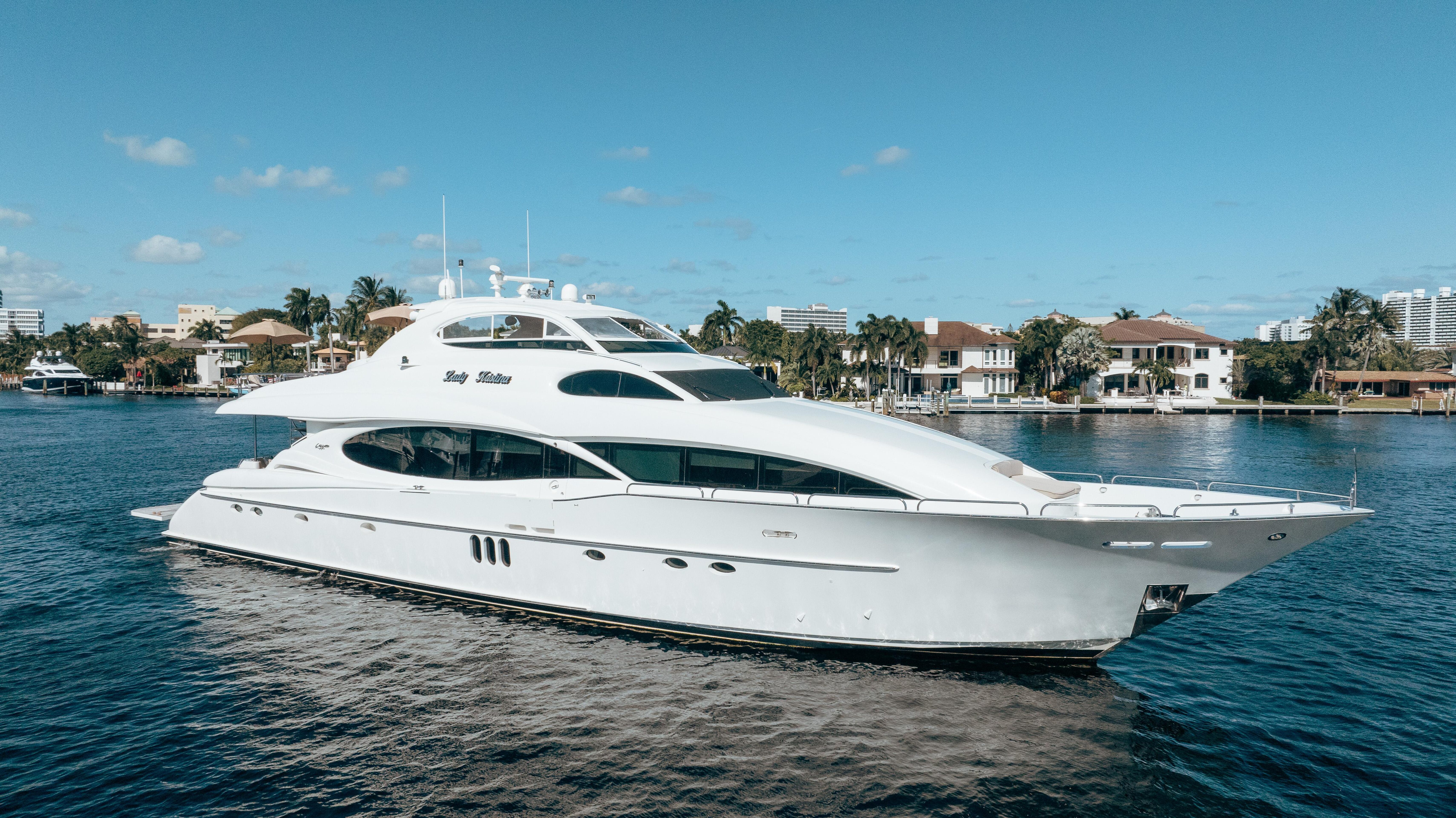 360 VR Virtual Tours of the 2004 Lazzara LY106 