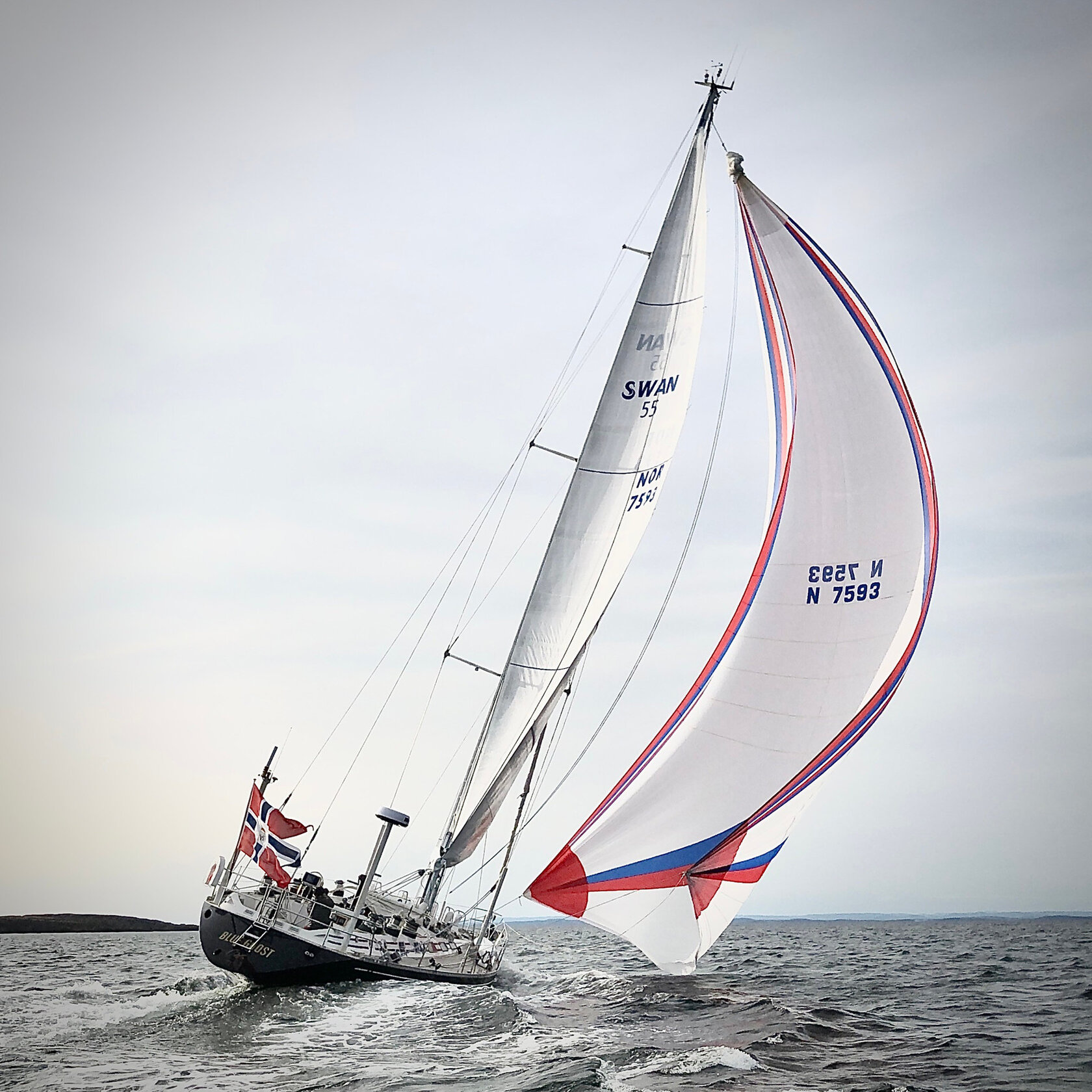 360 VR Virtual Tours of the 24004 - 1989 Swan 55