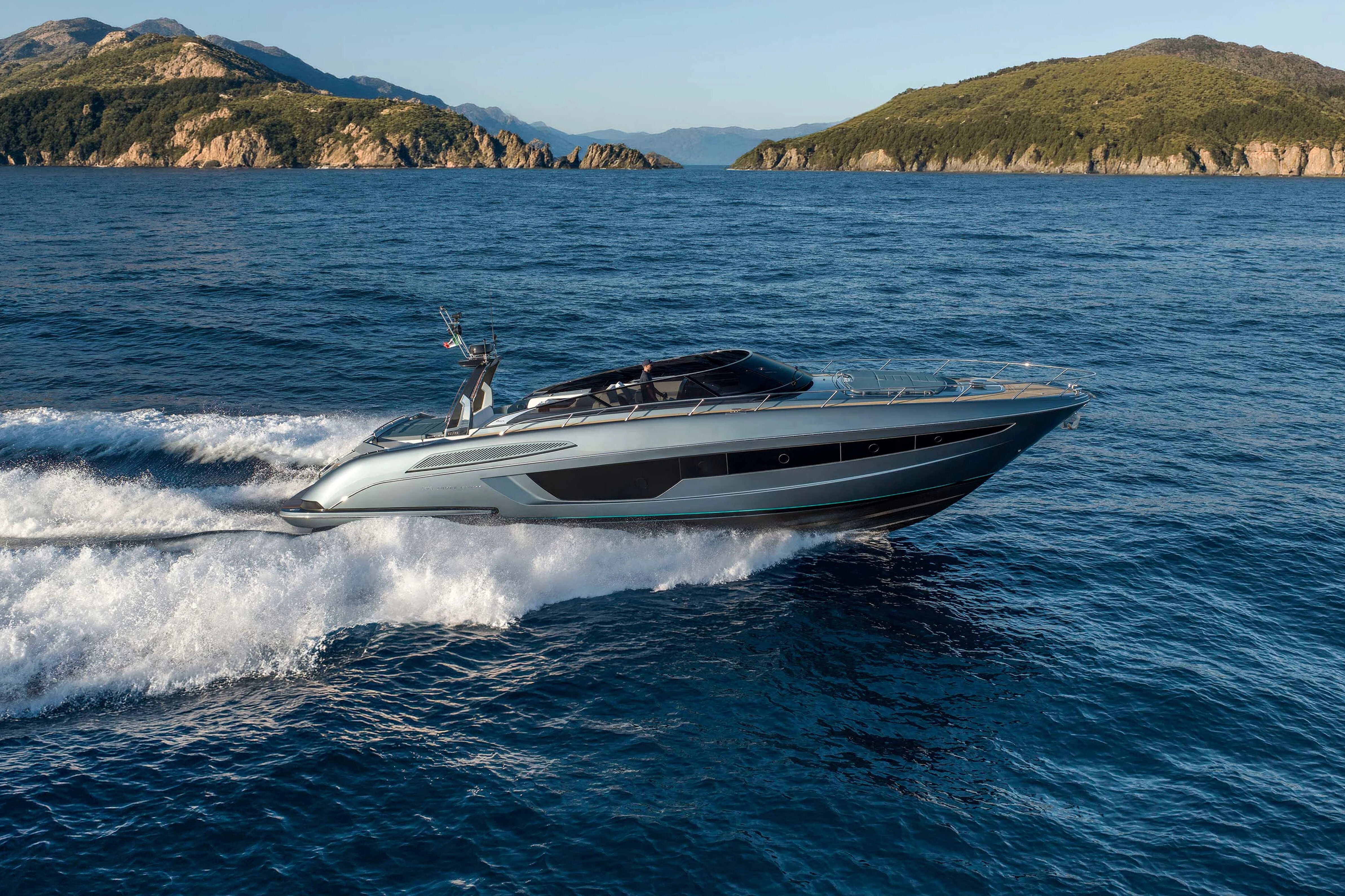 360 VR Virtual Tours of the Riva 56' Rivale Super