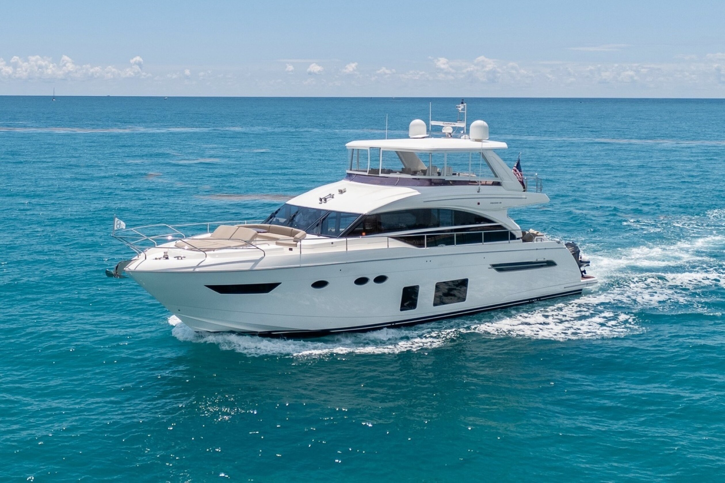 360 VR Virtual Tours of the 2017 Princess 68' Flybridge - 