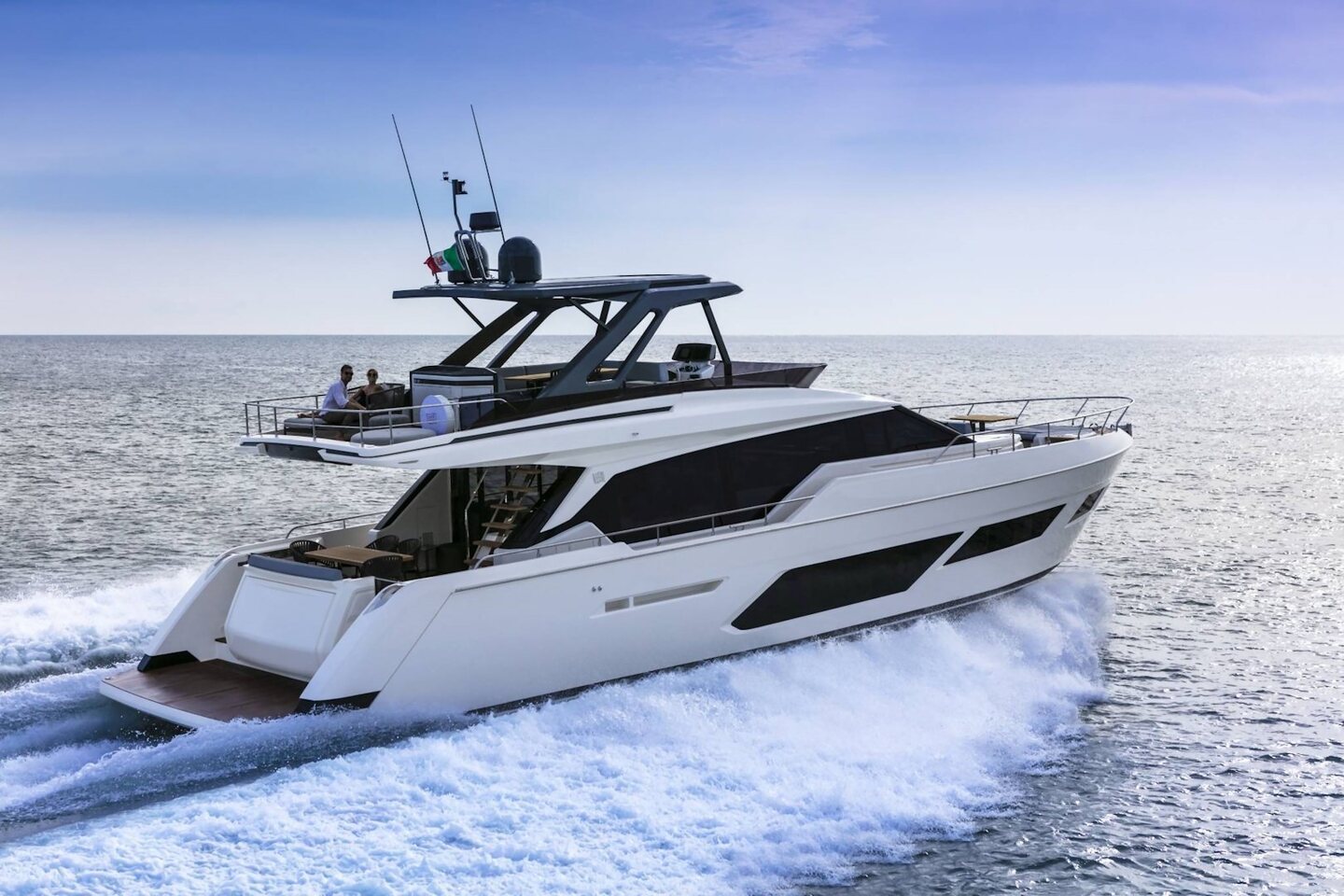 360 VR Virtual Tours of the Ferretti 720