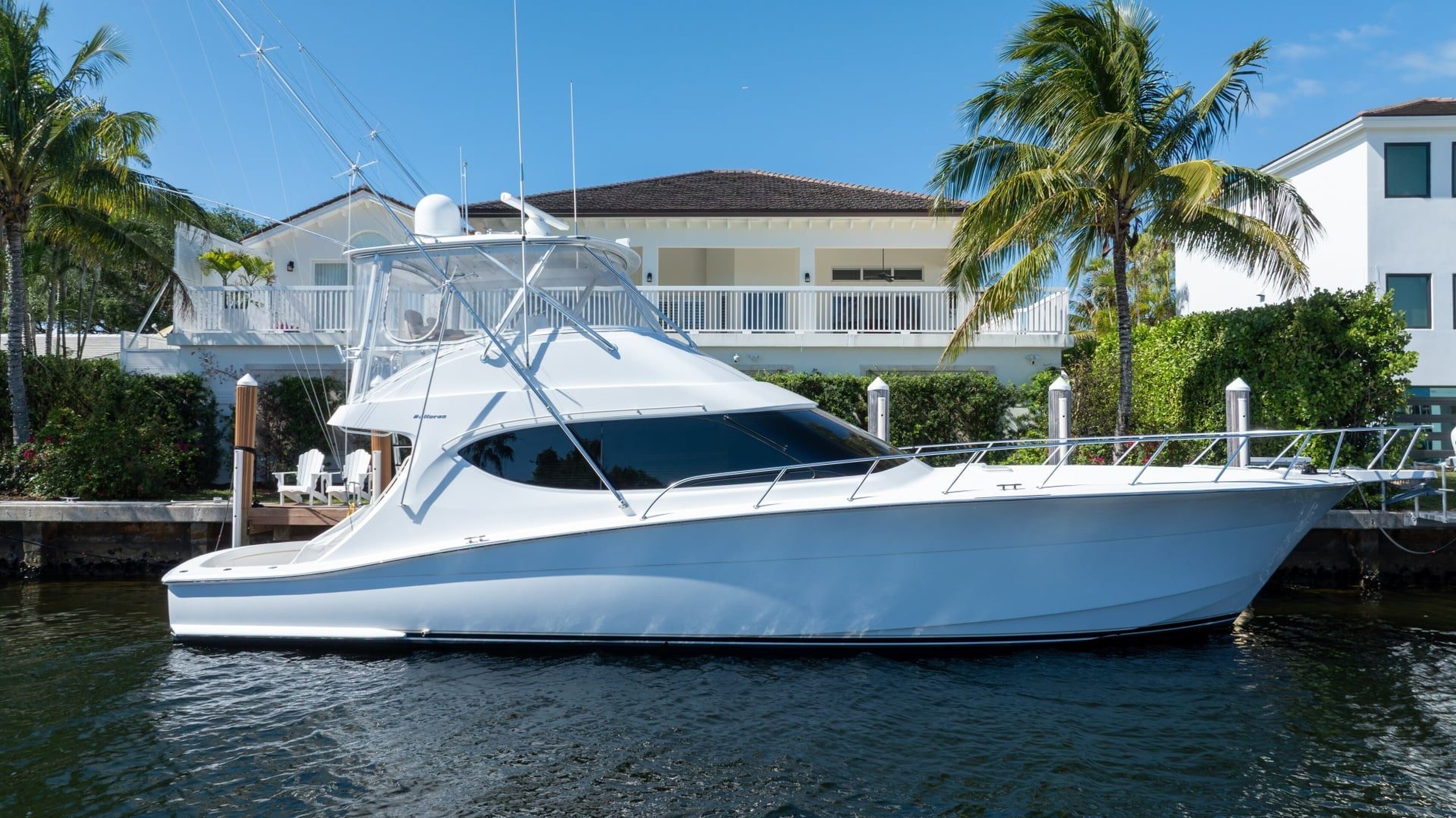 360 VR Virtual Tours of the 2017 Hatteras 54' GT 