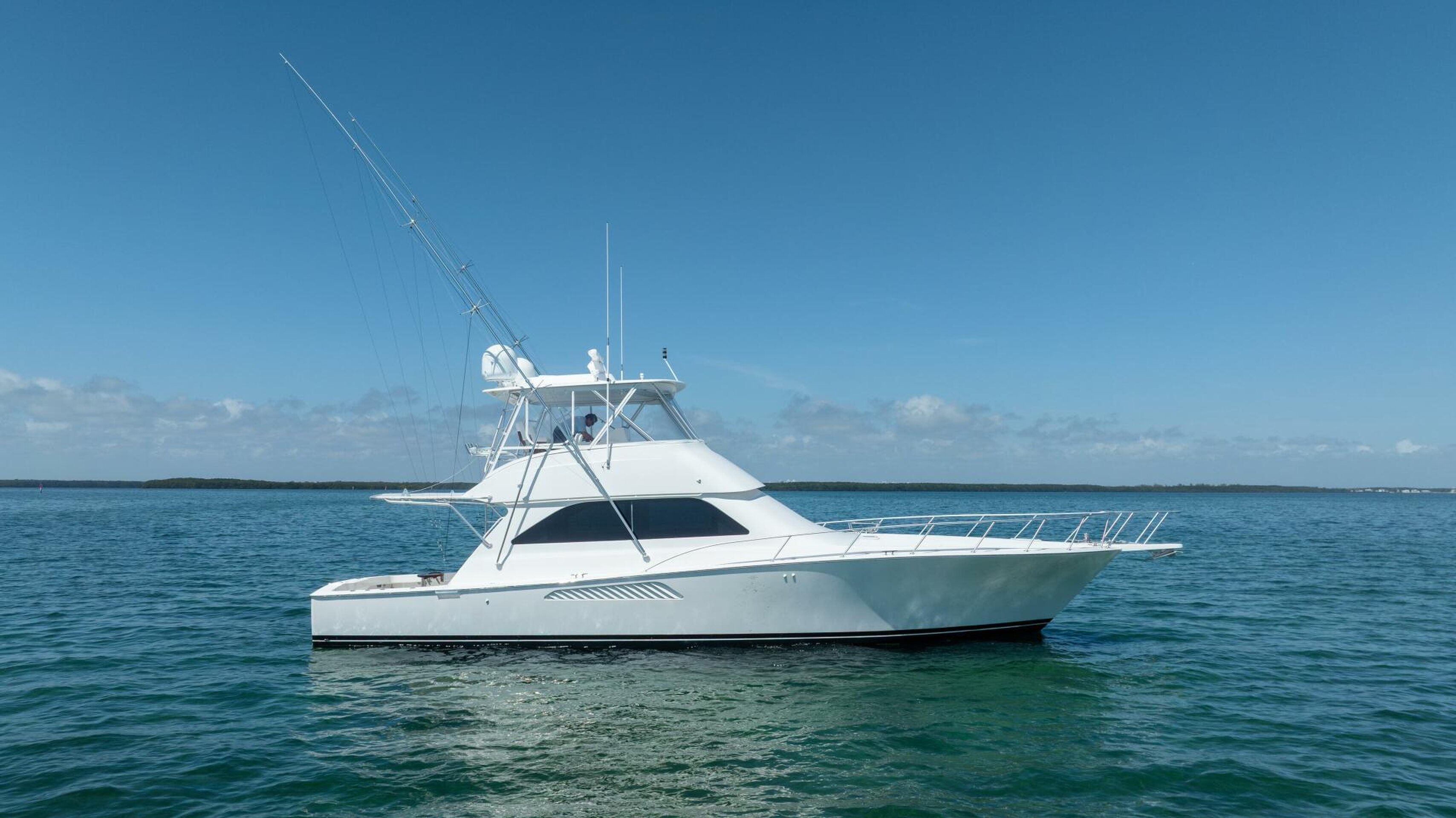 360 VR Virtual Tours of the 2006 Viking 52' Convertible - 